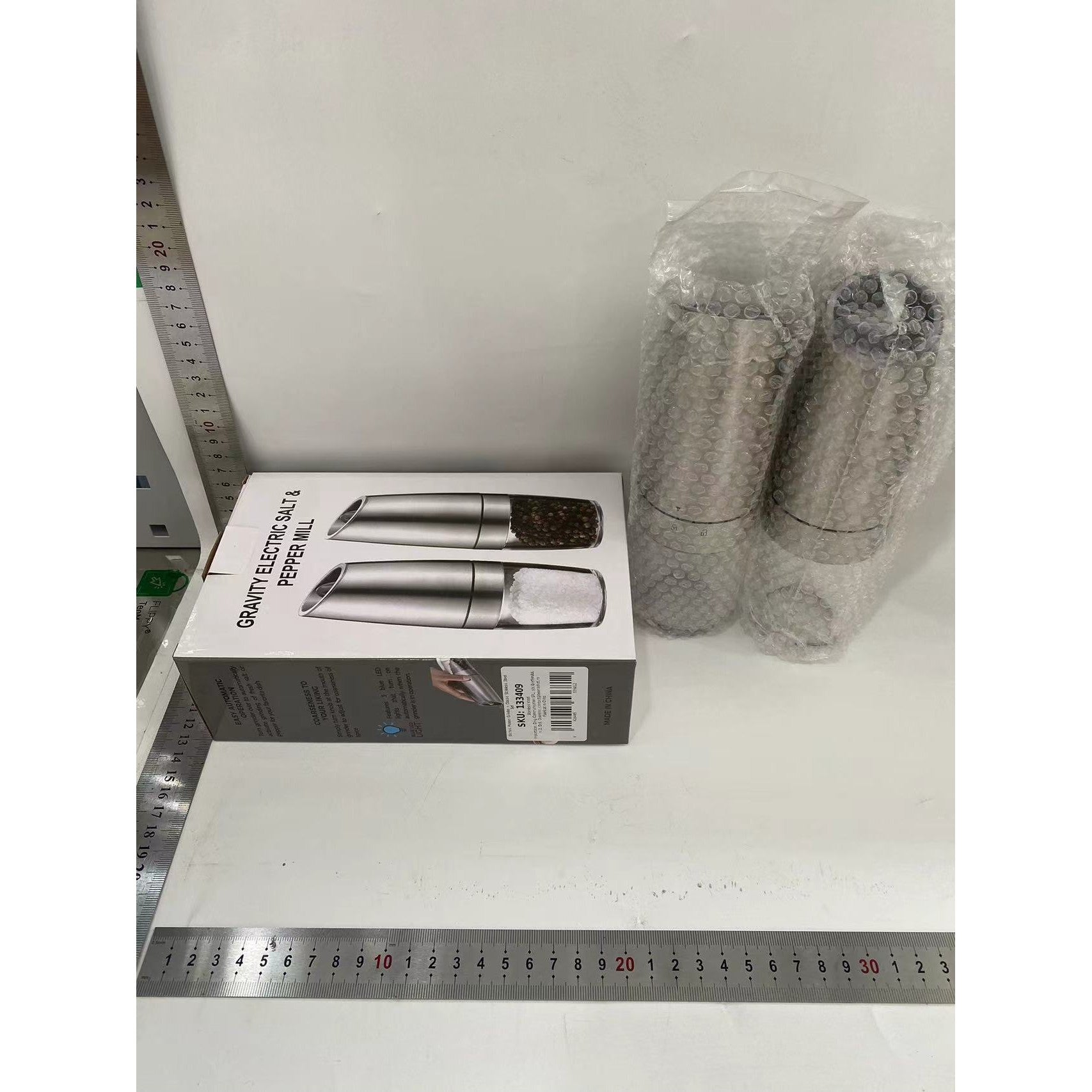 Set de 2 Rasnite electrice de Sare si Piper, cu Camere Depozitare Transparente, Macinare, Functionare pe Baterii, cu Lumina, ABS, 20x6.5 cm, Argintiu/Transparent