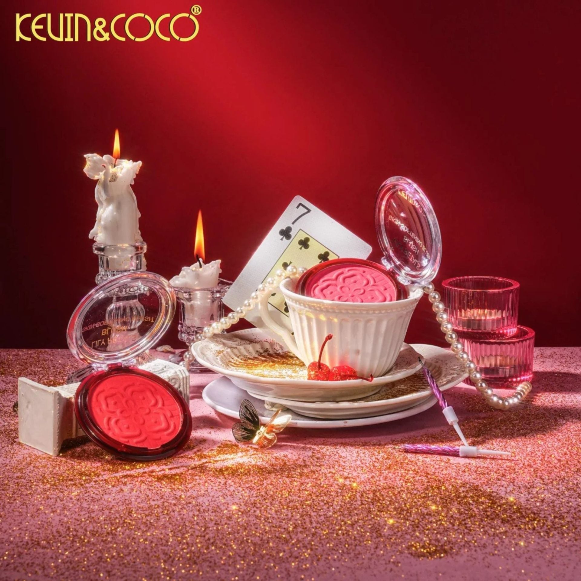 Blush Compact KEVIN & COCO Lily Petals, Model Eternity, 9.3 g, Finish Natural, Efect Proaspat si Luminos, 7.5 x 7.5 x 2.1 cm, Coral Pink