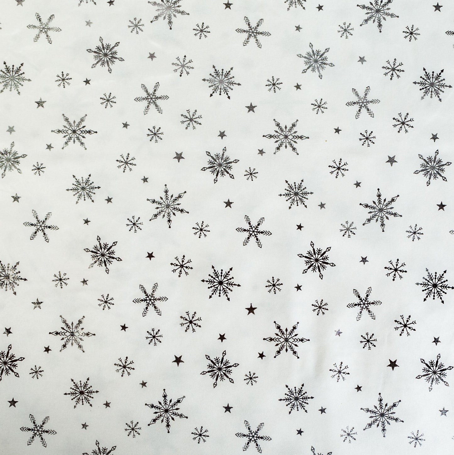 Față de masă decorativă – 140 x 240 cm – 100% poliester – model fulg de nea, culoare albă