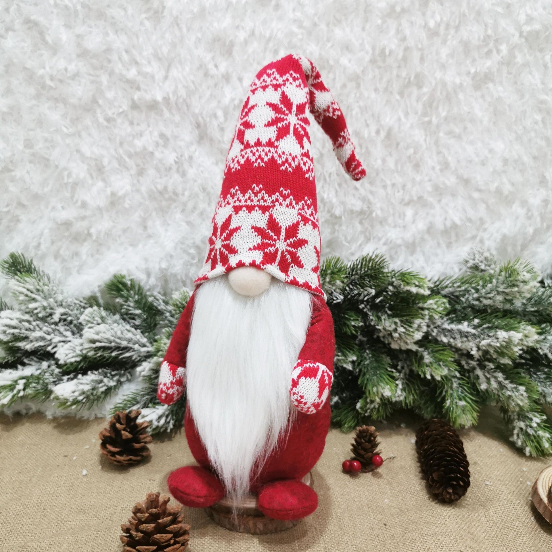 Figurina Decorativa, Pentru Craciun, Spiridus, Omul Padurii cu Barba Lunga, Inaltime 47 cm, Rosu