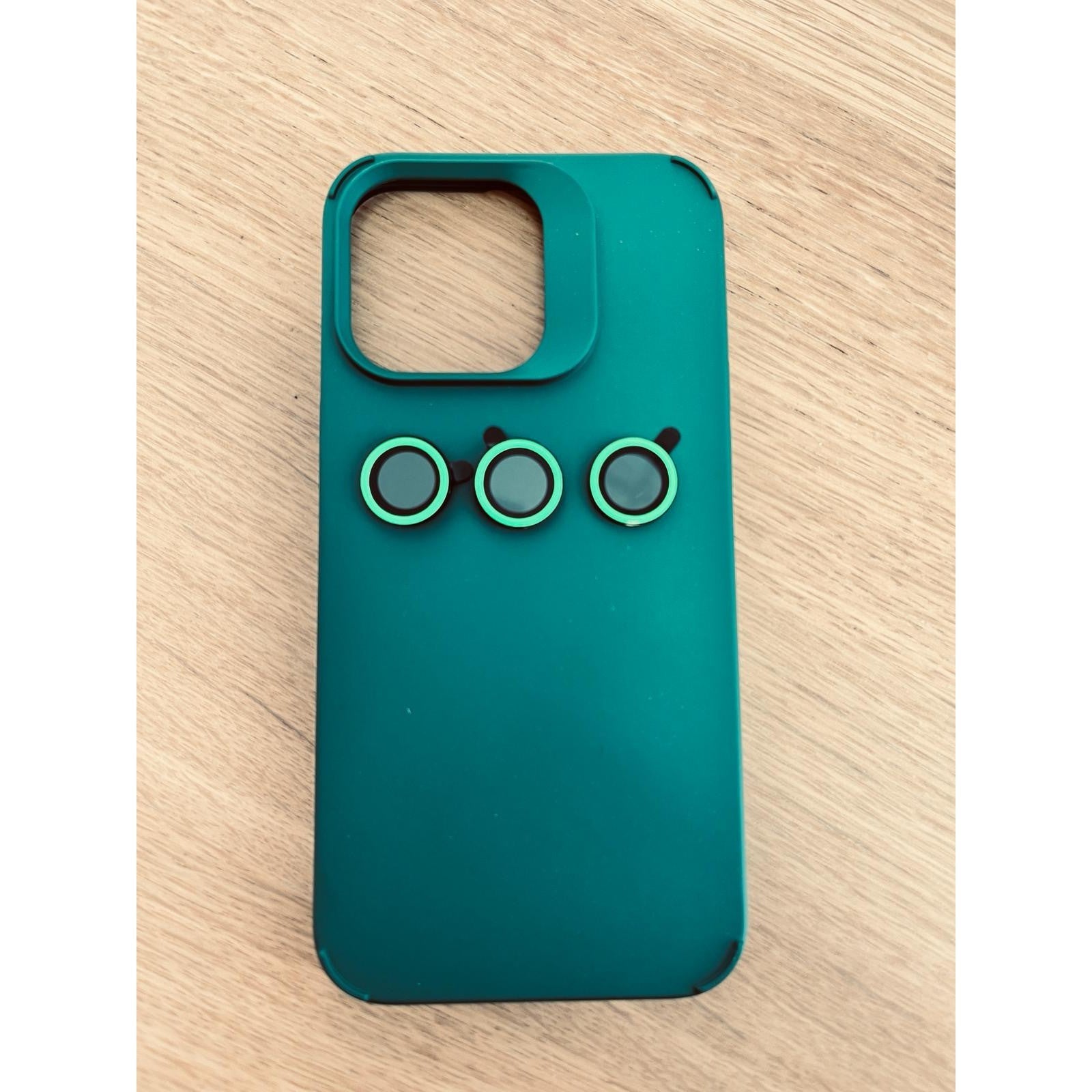 Husa Apple iPhone 14, Flippy, din Silicon Lichid, Interior din Microfibra, Lentile Fosforescente de Protectie Camera, Anti Amprenta, Rezistenta la Socuri, Verde