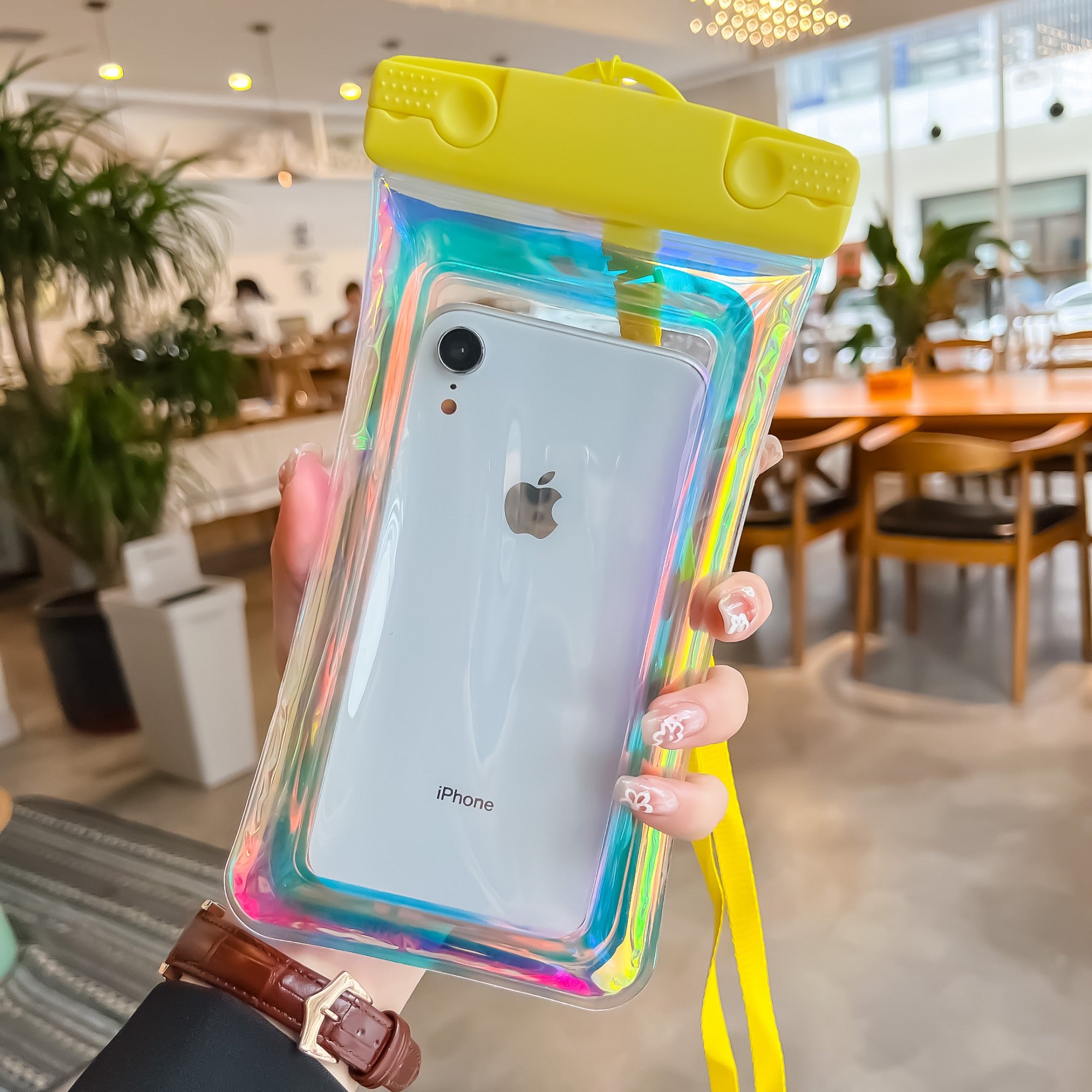 Husa subacvatica Holografica Waterproof, Snowproof, Universala, Impermeabila, cu Snur, pentru telefon sau documente, Galben