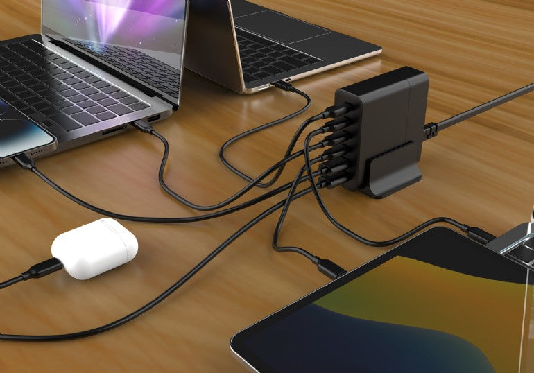 ALIMENTATOR retea 220V GEMBIRD, universal, 2 x USB-A + 4 x USB-C 3A , max. 75W PD GaN, protectie: scurtcircuit, supraincarcare, supratensiune, supraincalzire, cablu 1.5m, negru, "TA-UC-2A4C-PD75-01-BK"