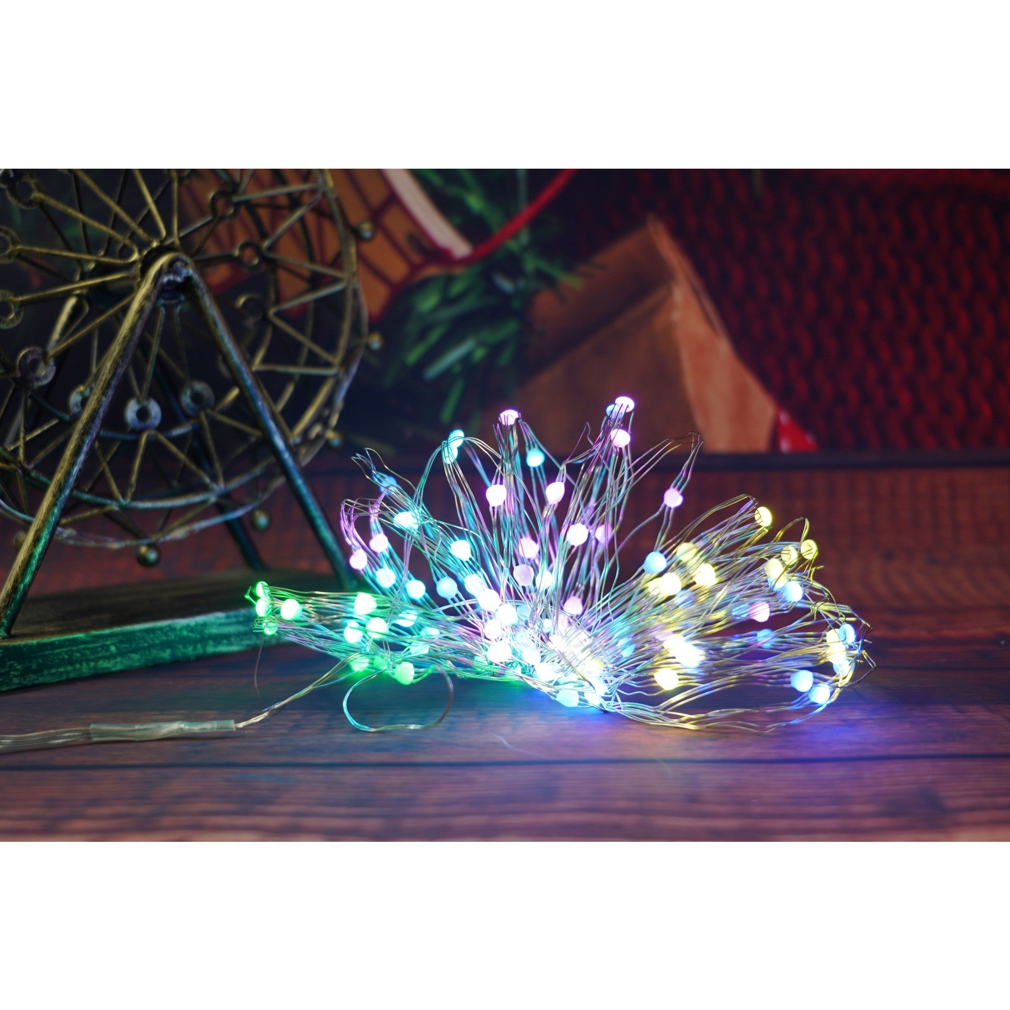 Instalatie Craciun, 10 metri, 100 LED-uri, telecomanda 32 de functii, multicolor RBG, fir cupru, USB, interior