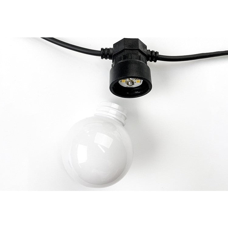 Instalatie Craciun, 5 metri, 10 Becuri LED rotunde, pentru exterior cu incarcare la sursa de curent