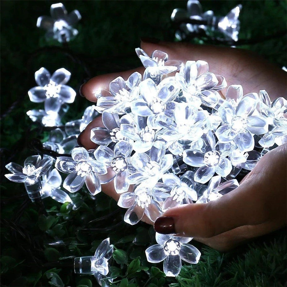 Instalatie Craciun, 5 metri, 20 Becuri LED tip Flori de cires, pentru exterior cu incarcare solara, Alb rece