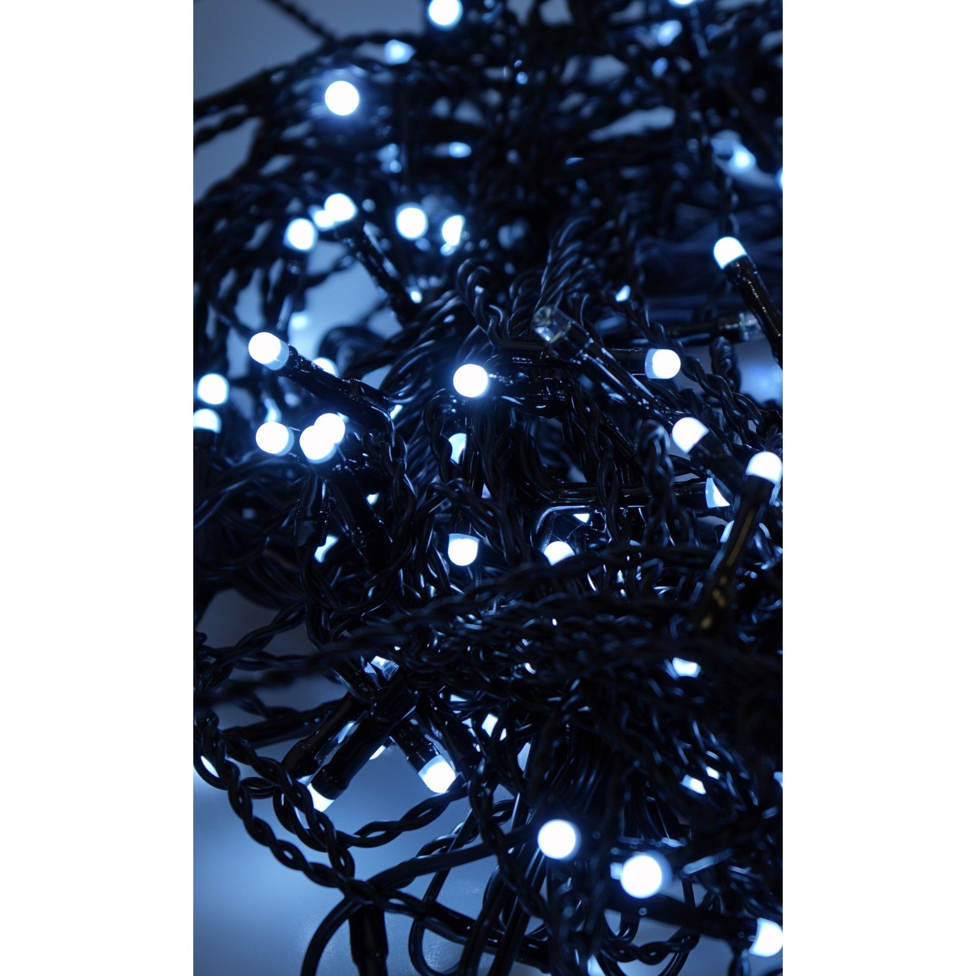 Instalatie Craciun Profesionala de Exterior IP65, 155 m, 3720 Led-uri Mari,Franjuri, Alb rece, Flash, Alimentator, Interconectabila, Fir Negru Cauciucat, 220v