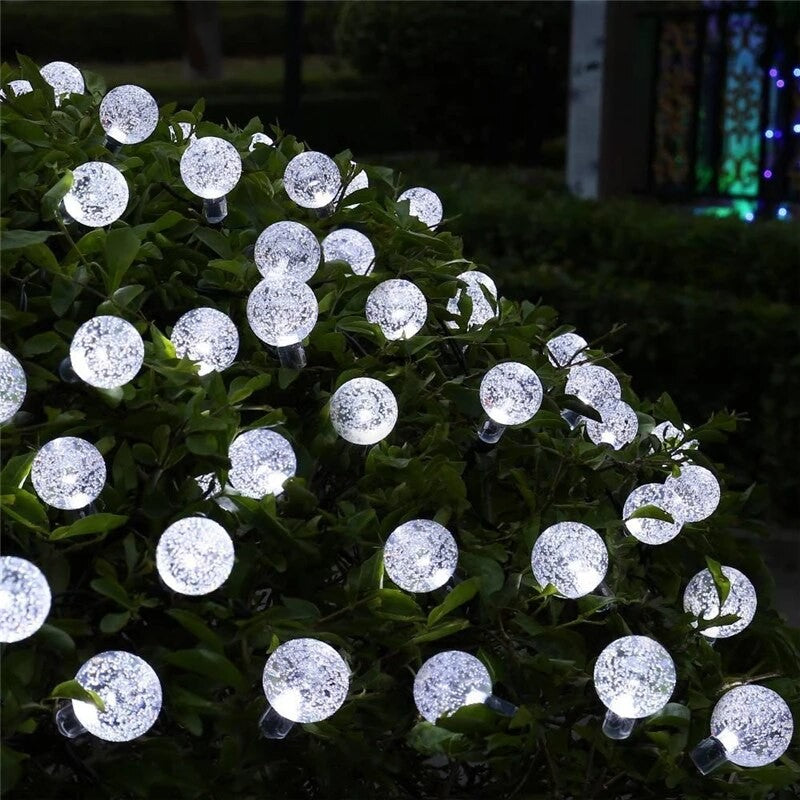 Instalatie Craciun, Tip Globuri de cristal, 30 Led-uri, 6.5 metri, Alb rece, Energie solara, Senzor de lumina