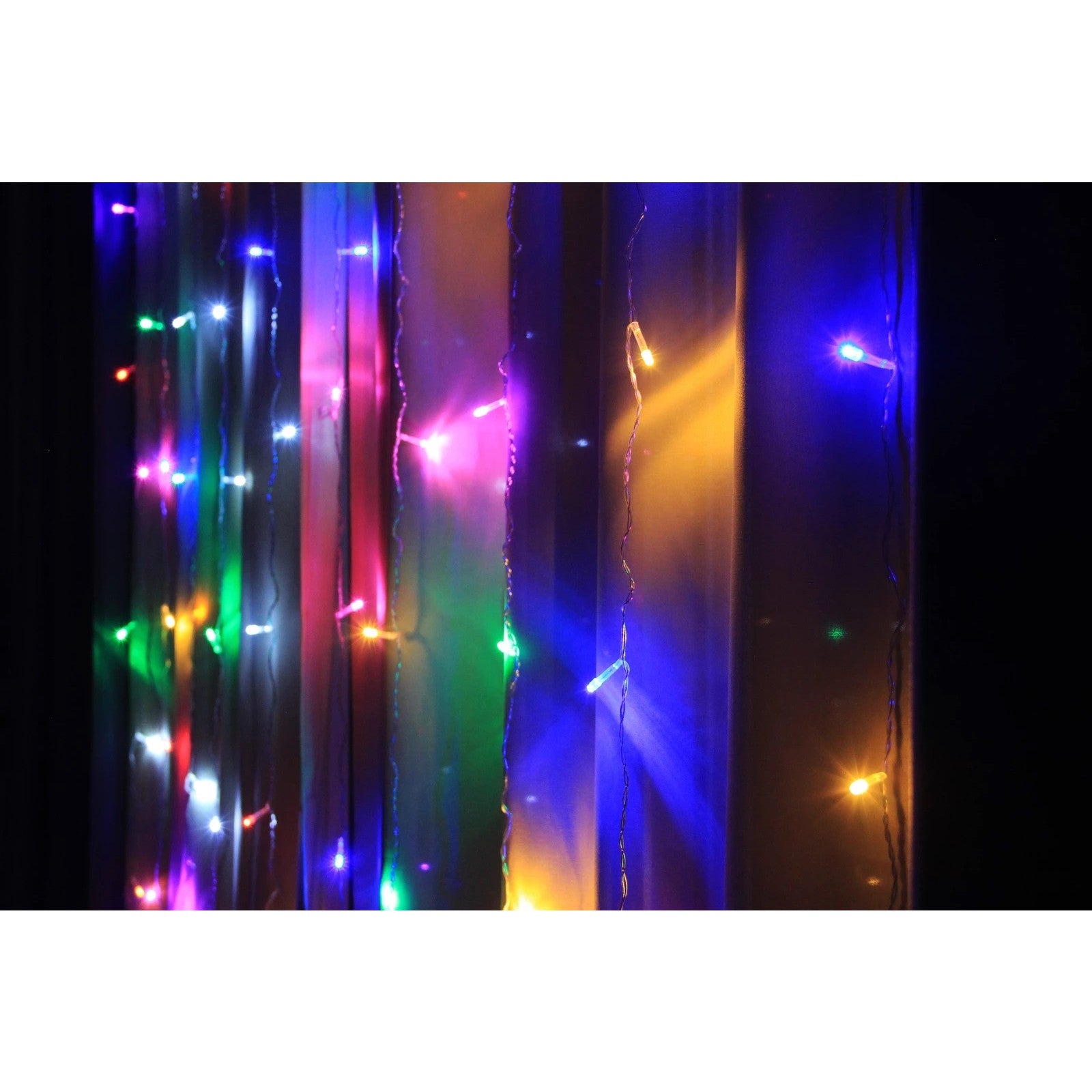 Instalatie Craciun, Tip Perdea IP44, 3m x 2m, 200 Led-uri, Multicolor, USB si telecomanda cu 8 functii