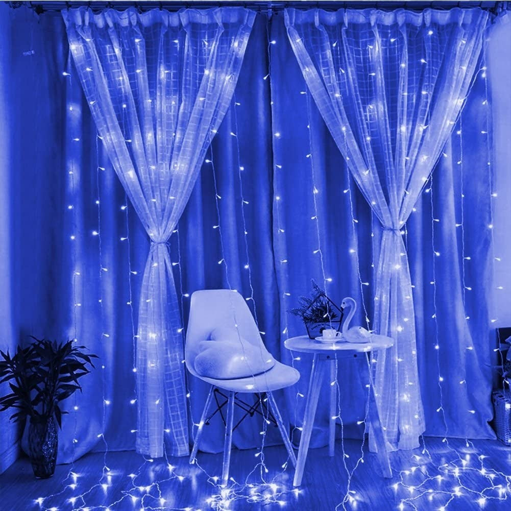 Instalatie Craciun, Tip Perdea, IP44, 6 m x 2 m, 720 LED-uri, Albastru, cu flash, Transformator, Interconectabila, Prelungitor 5 m inclus, Fir transparent, Interior/ Exterior