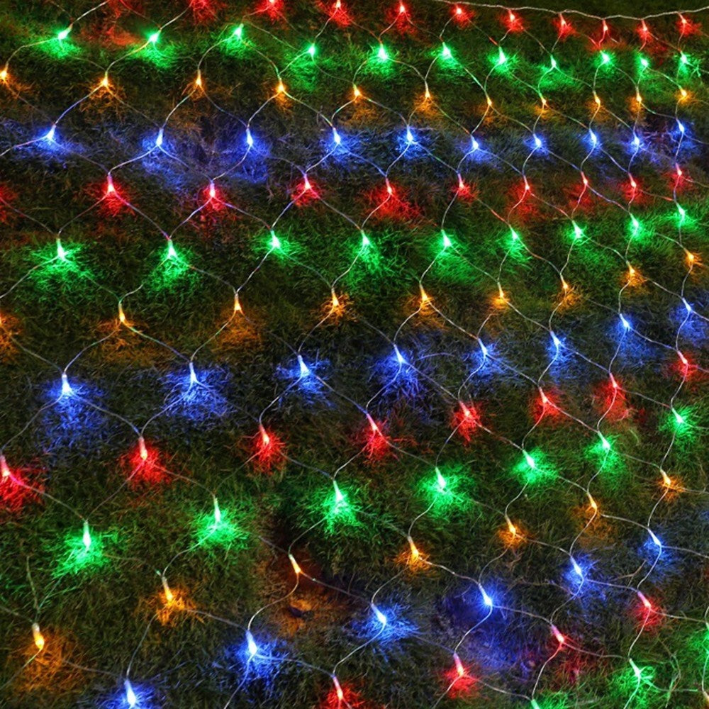 Instalatie Craciun, Tip Plasa, 8 m x 2 m, 640 LED-uri, Multicolor, 8 jocuri de lumini, Transformator cu telecomanda, Interconectabila, Prelungitor 5 m inclus, Fir transparent