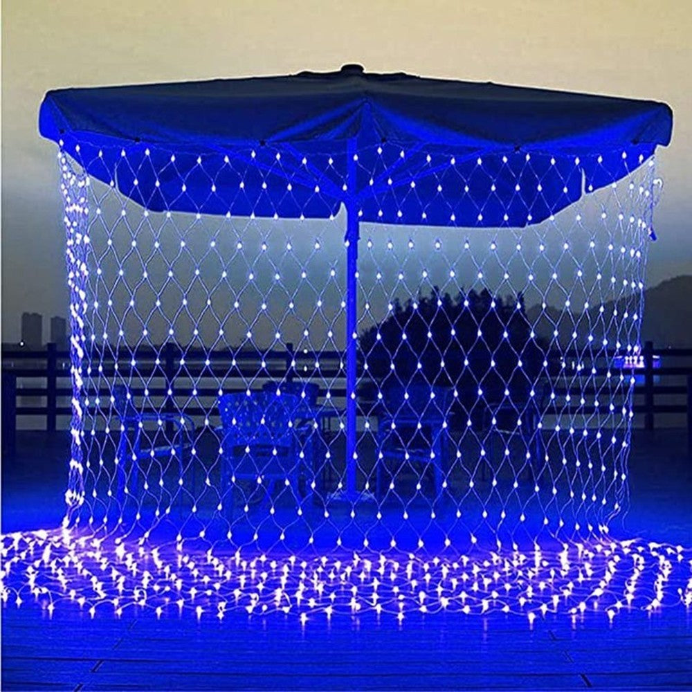 Instalatie Craciun, Tip Plasa, IP 44, 12 x 1 m, 480 LED-uri, Albastru, 8 jocuri de lumini, Transformator fara telecomanda, Interconectabila, Prelungitor 3 m inclus, Fir transparent
