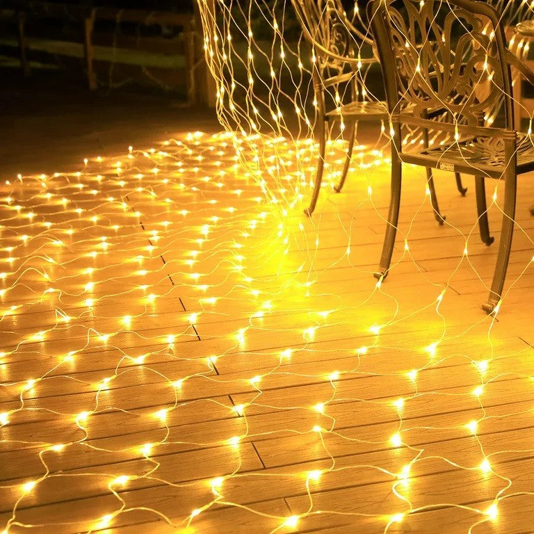 Instalatie Craciun, Tip Plasa, 1.5 m x 1.5 m, 120 LED-uri, Prelungitor 1.5 m, 8 Jocuri de Lumini, Interconectabila, Fir transparent, Interior/Exterior, Alb Cald
