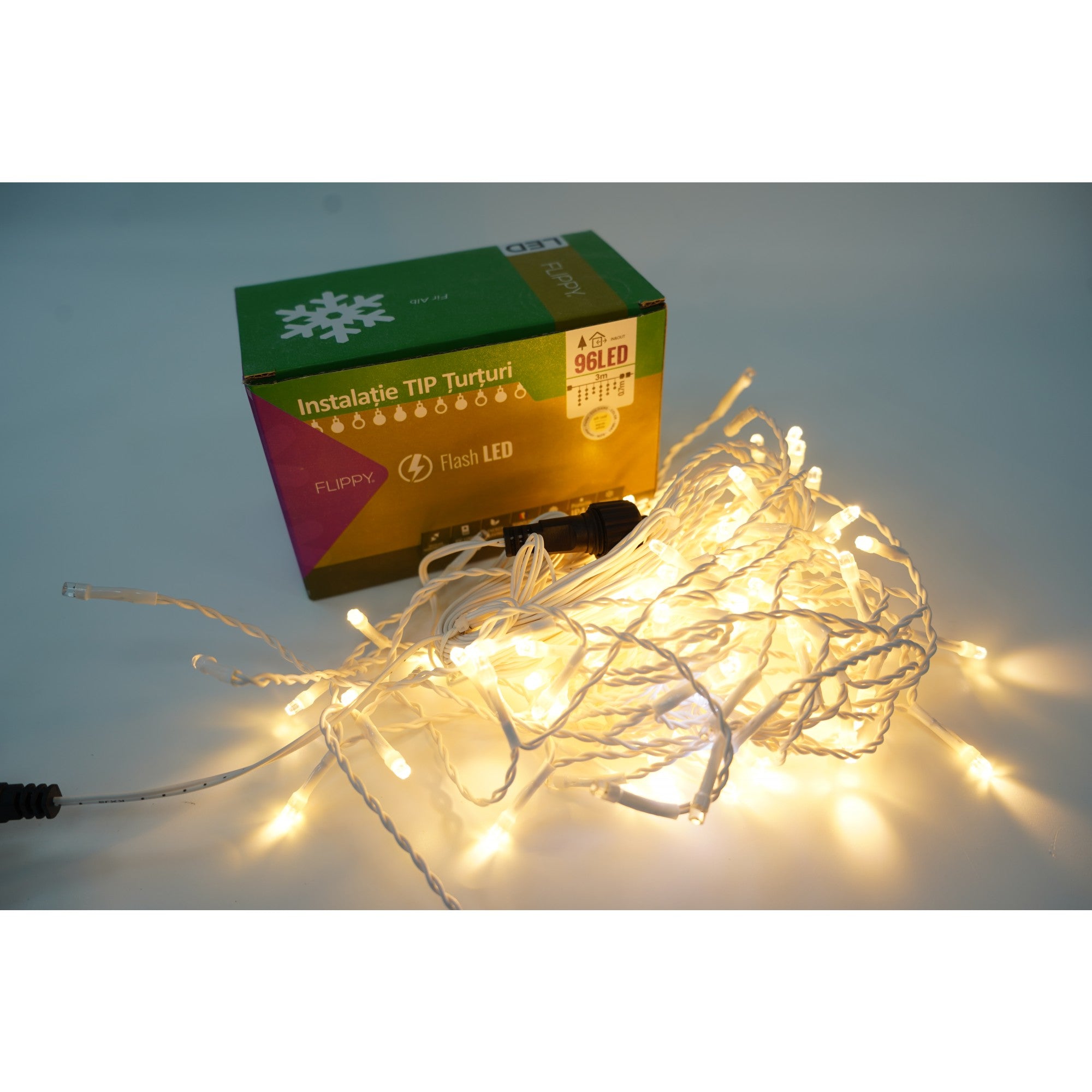 Instalatie de Craciun ® Tip Turturi, Franjuri cu Flash, Sectiune 3 m, 96 LED-uri, Interconectabila, Fir Alb, Alb Cald, Atentie ! Necesita Alimentator 31 V, Cod:11419
