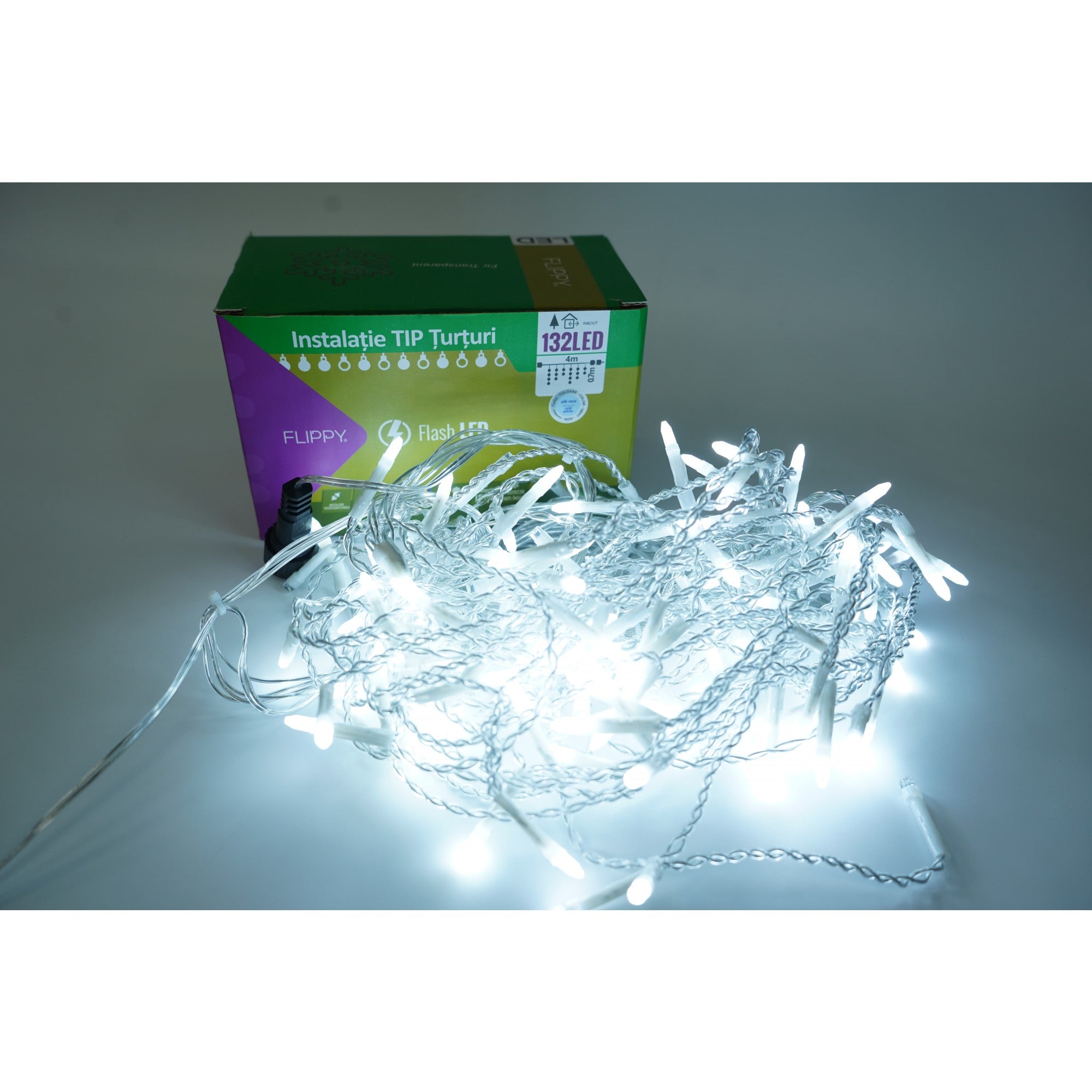 Instalatie de Craciun ® Tip Turturi, Franjuri cu Flash, Sectiune 4 m, 132 LED-uri, Interconectabila, Fir Transparent, Alb Rece