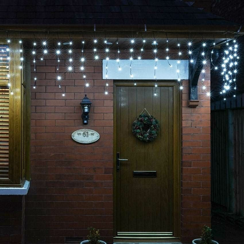 Instalatie Solara Craciun Turturi, IP44, 5 m, 143 Led-uri, Perdea Franjurata, alb rece, 8 jocuri de lumini, cu Telecomanda, 31V, 250 mAh, Acumulator de 1200 mAh, Exterior, Prelungitor 5 m inclus, Fir Alb, Flippy