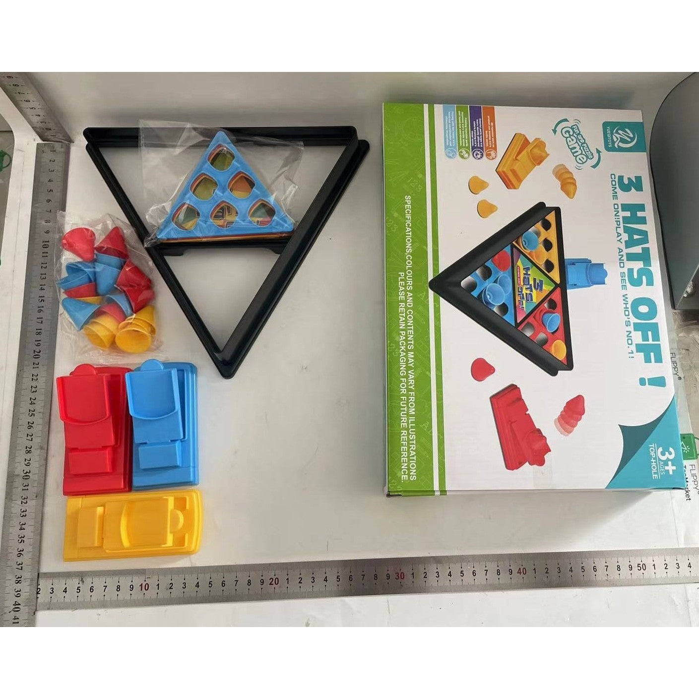 Joc Interactiv pentru Copii, Flippy, 3 Hats Off, Tabla de Joc, Figurine Palarii, +3 Ani, Multicolor