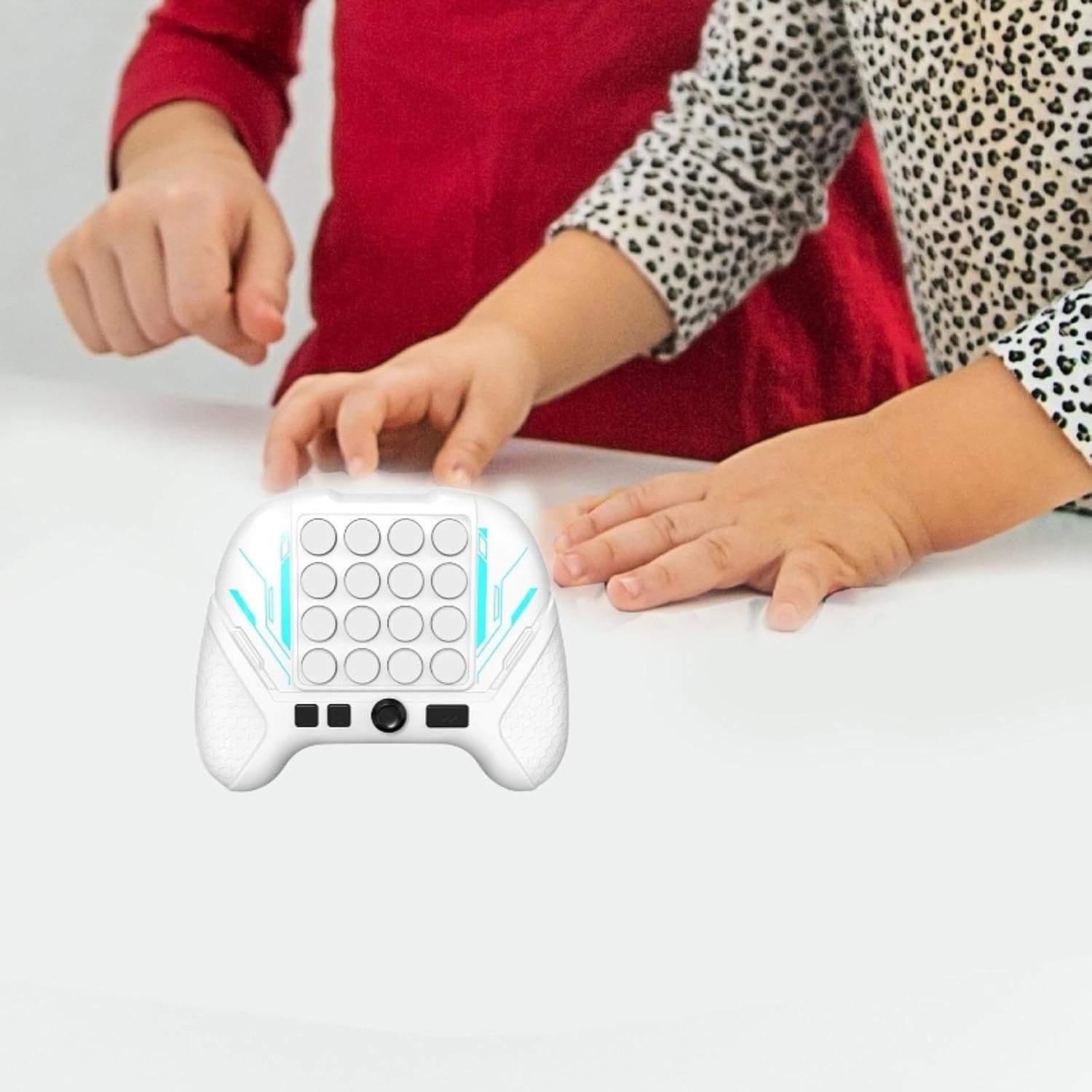 Jucarie Interactiva Pop It, Tip Consola, Anti-Stres, 5 Moduri de Joc, din ABS si Silicon, +3 Ani, Sunete si Lumini Model Controller, Alb