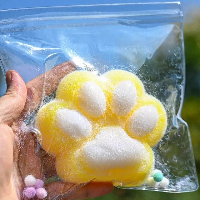 Jucarie Interactiva Squishy, Model Cat Paw, Squeeze Pinch Family, Revenire Lenta, din TPR, +3 Ani, 7.5 cm, Textura Puf, Galben