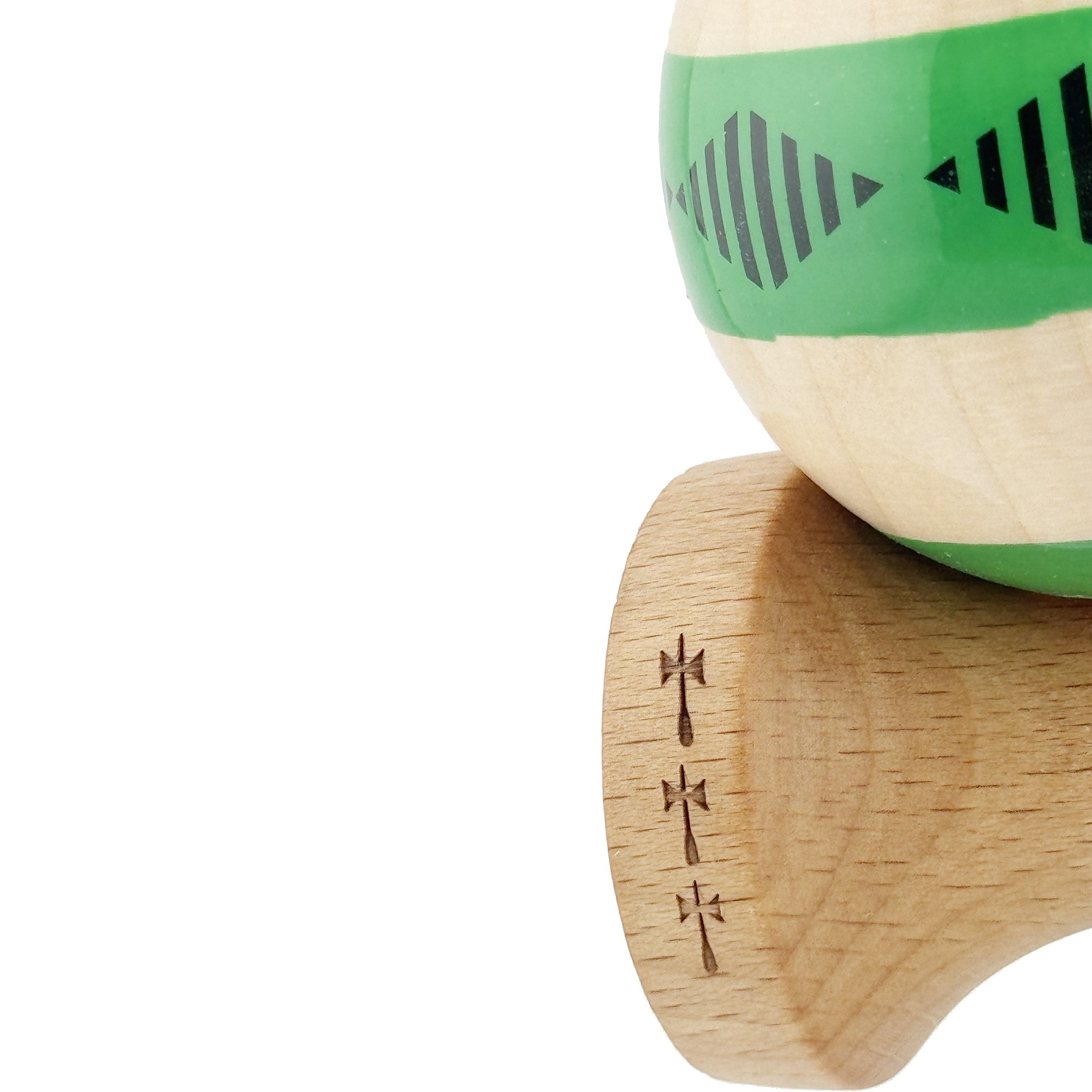 Kendama X FREQUENCY Originala, Profesionala, Big Cups V2, Super Sticky cu Cupe Mari, Rulment Metalic, din lemn 18 cm, Ata 55 cm, Verde/Maro