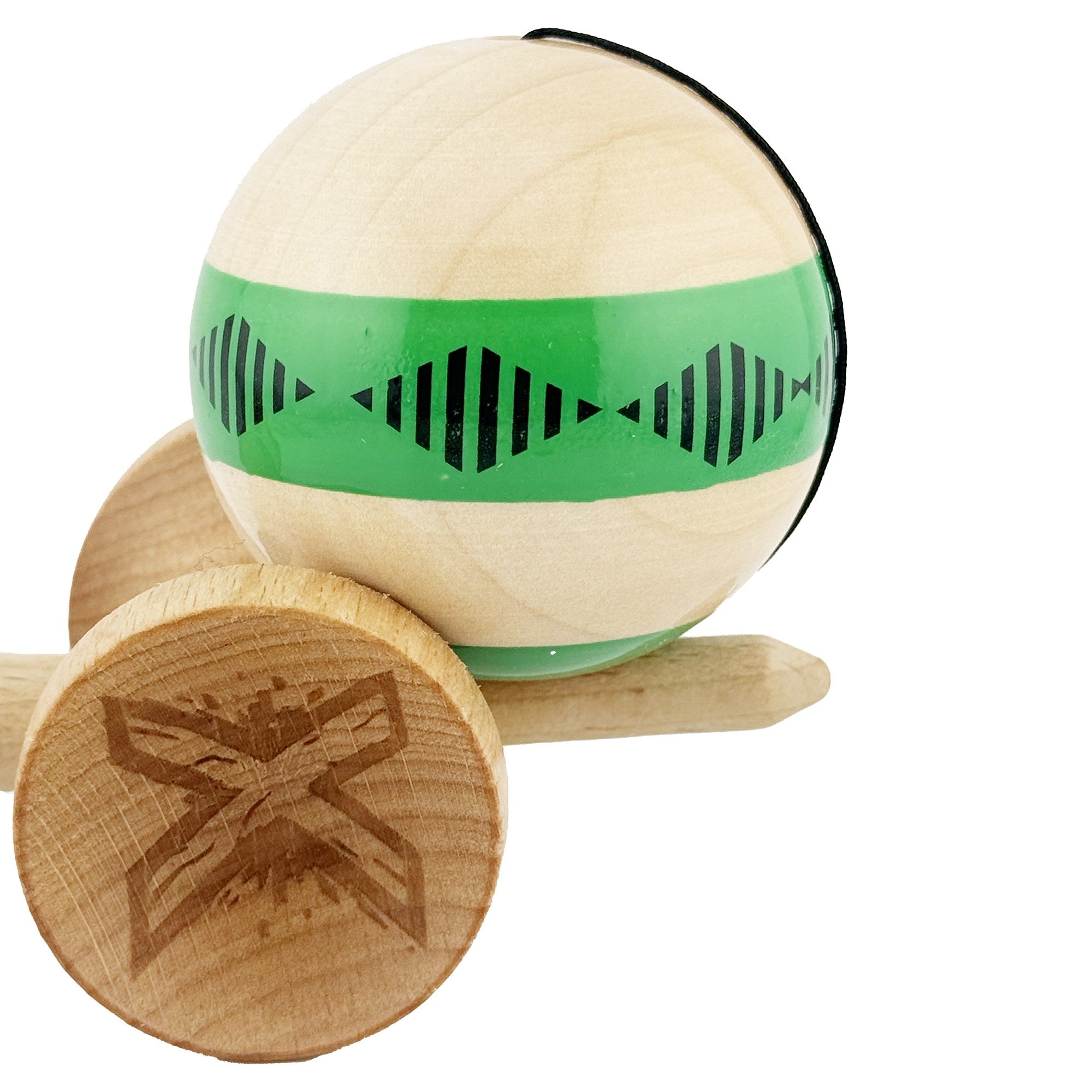 Kendama X FREQUENCY Originala, Profesionala, Big Cups V2, Super Sticky cu Cupe Mari, Rulment Metalic, din lemn 18 cm, Ata 55 cm, Verde/Maro