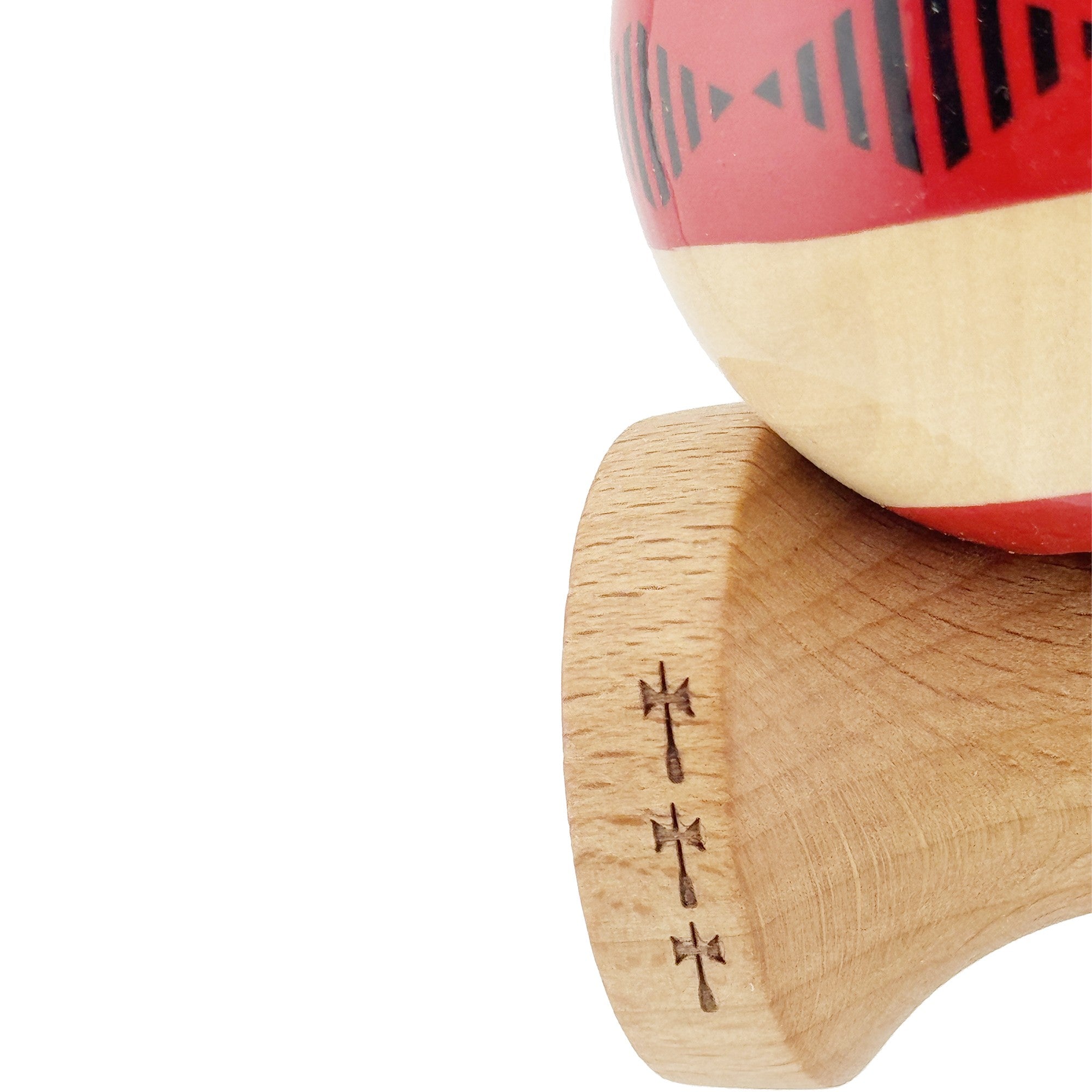 Kendama X FREQUENCY Originala, Profesionala, Big Cups V2, Super Sticky cu Cupe Mari, Rulment Metalic, din lemn 18 cm, Ata 55 cm, Rosu/Maro
