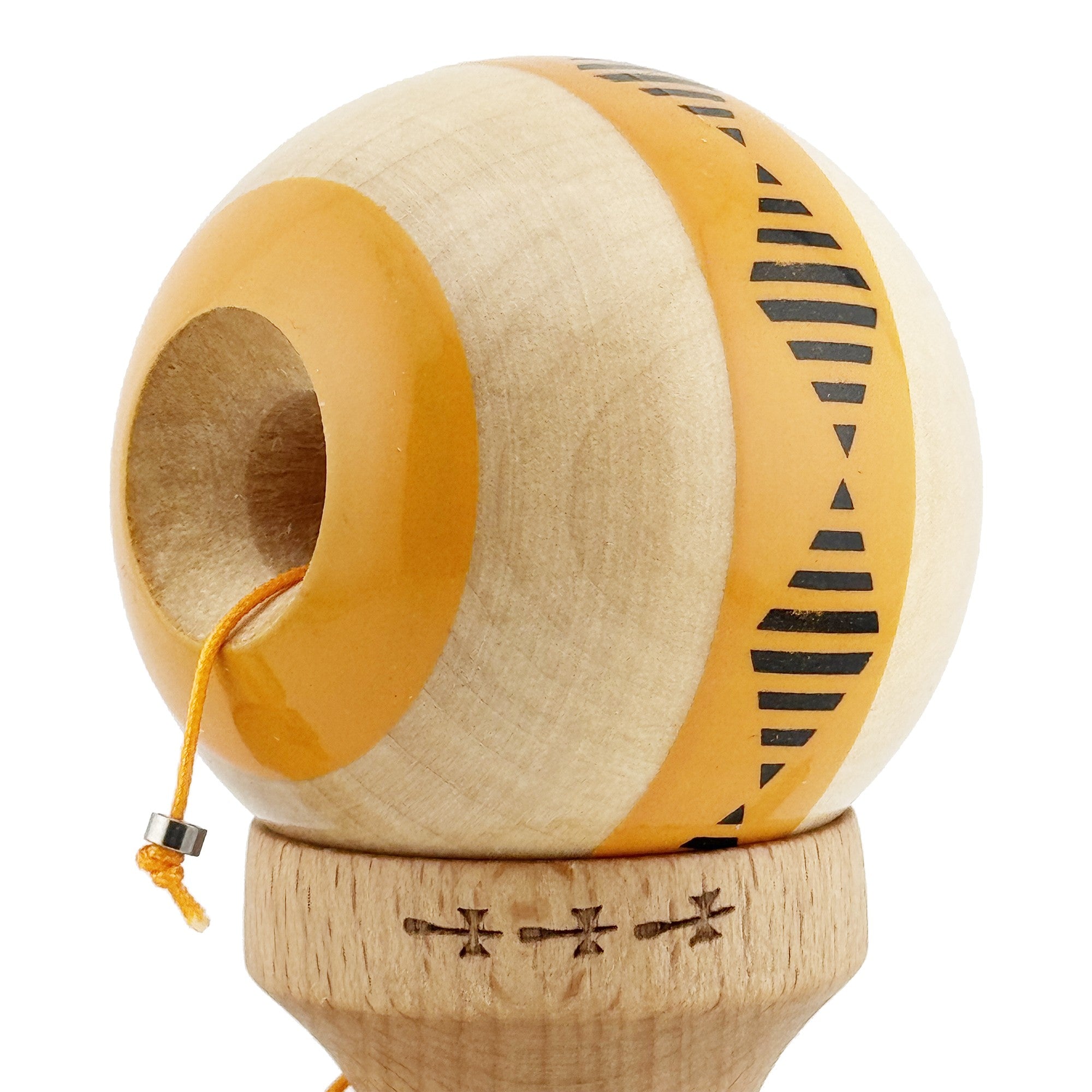 Kendama X FREQUENCY Originala, Profesionala, Big Cups V2, Super Sticky cu Cupe Mari, Rulment Metalic, din lemn 18 cm, Ata 55 cm, Portocaliu/Maro