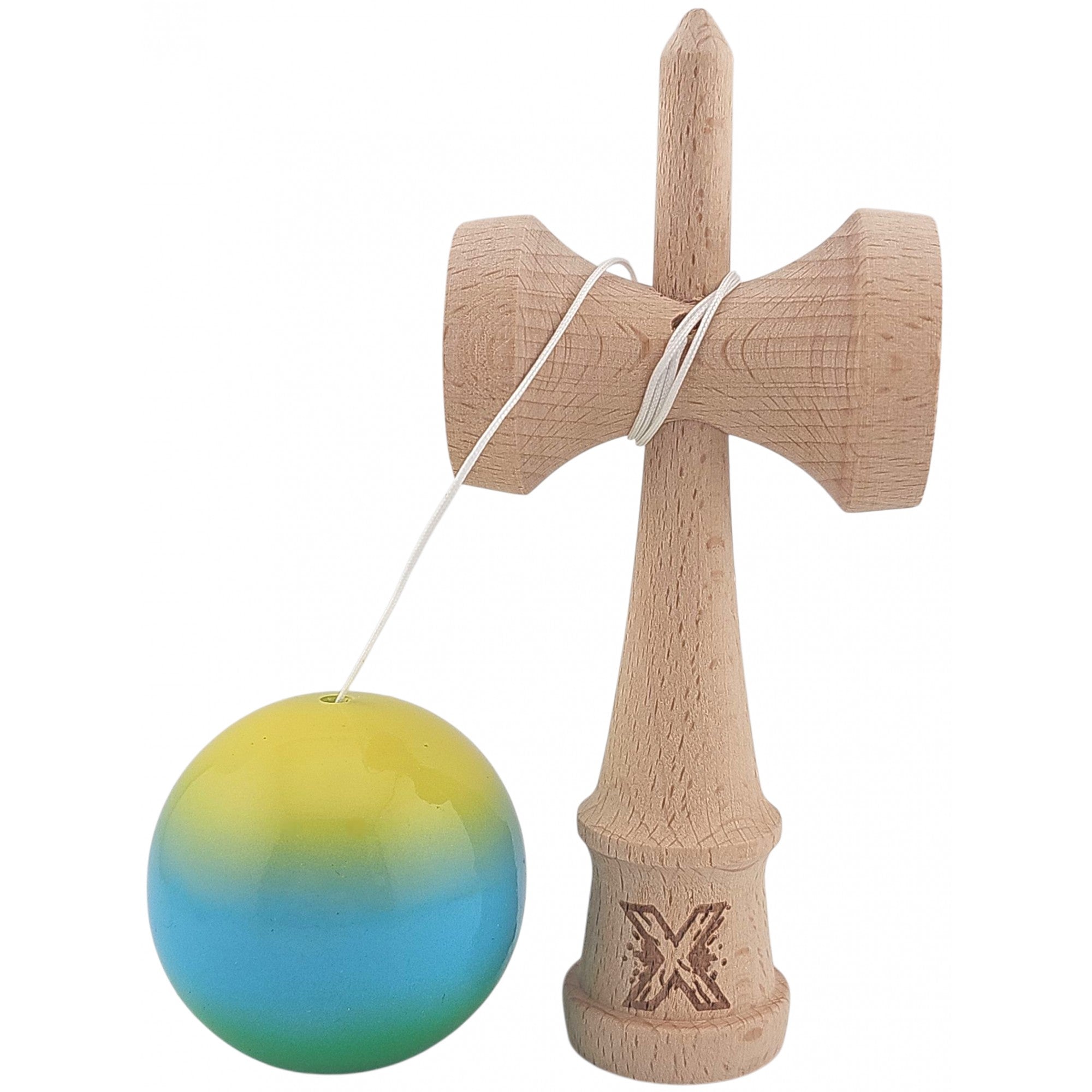 Kendama X Originala, Profesionala, Super Sticky din Lemn, 18 cm, Gradient Galben/Albastru deschis/Verde