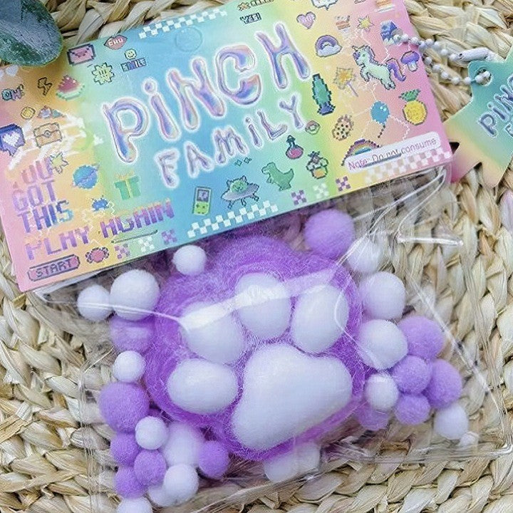 Jucarie Antistres Squishy, Flippy, cu Revenire Lenta, Squeeze Pinch Family, Model Labuta de Pisica Pufoasa, 6x6 cm, 72g, Ambalaj Transparent, Mov-Alb
