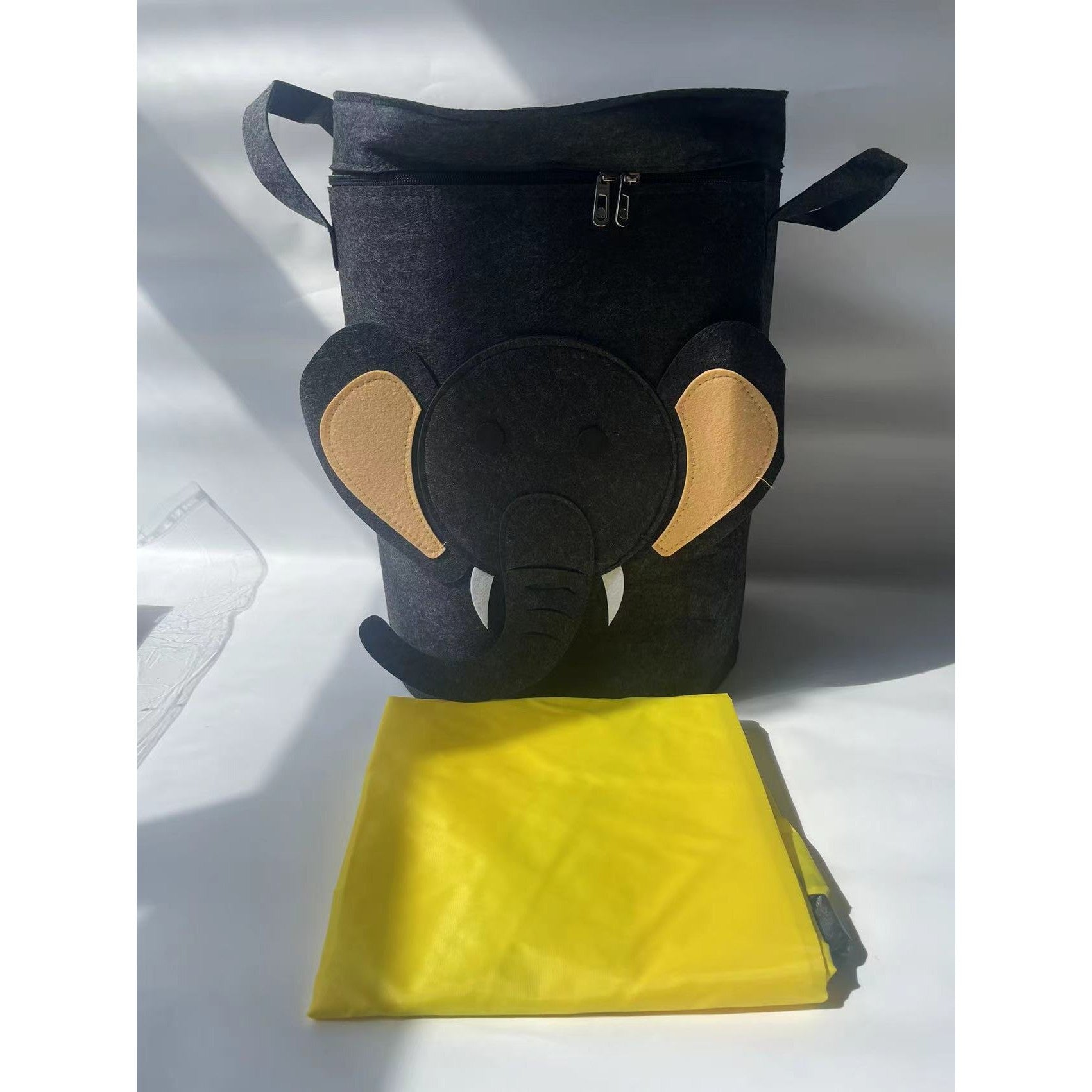 Cutie de Depozitare 2In1, Impermeabila, Covor pentru Jucarii si Lego 150cm, Capacitate Mare, cu Manere, cu Sfori, Inaltime 40cm, Model Elefan, Gri