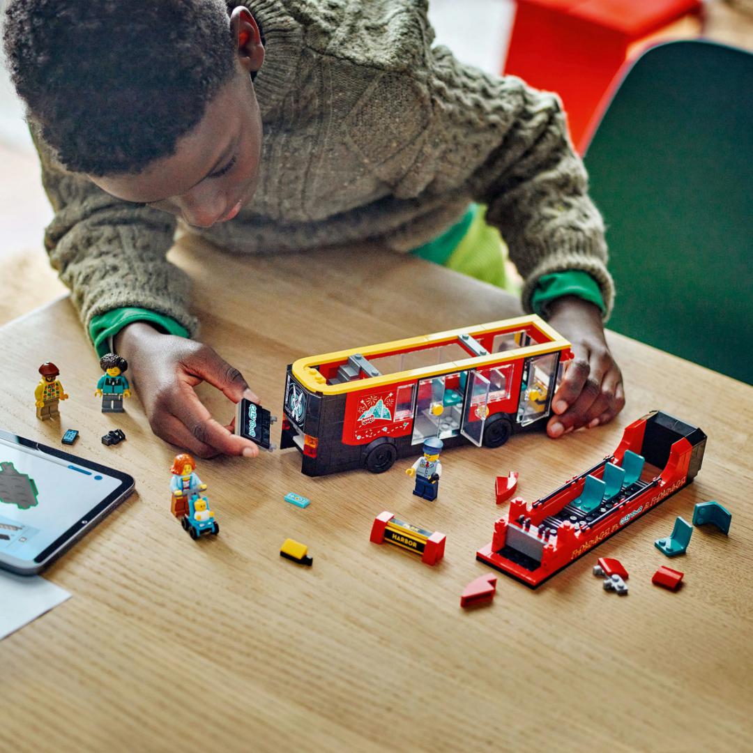 AUTOBUZ TURISTIC ROSU CU ETAJ LEGO 60407 