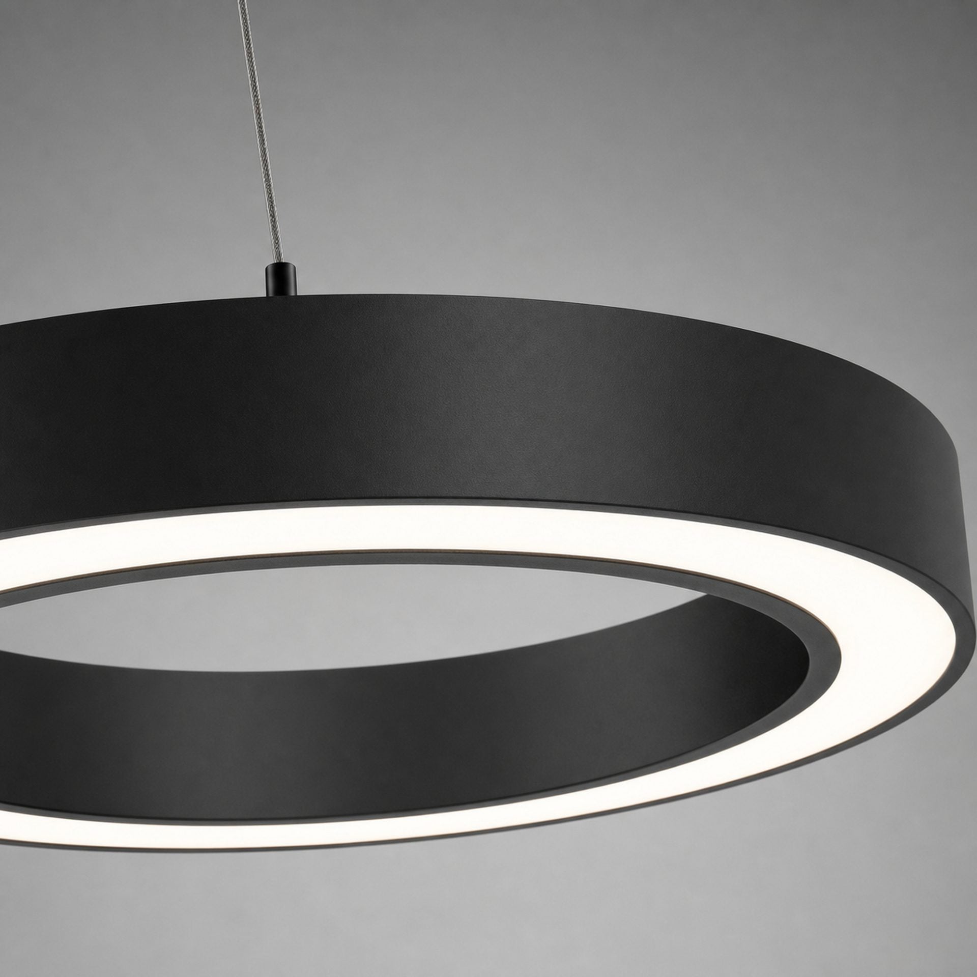 Lustra LED suspendata ANGLE, D52cm, 25W, Inaltime Reglabila, Lumina Rece, Negru, Metal si Acril