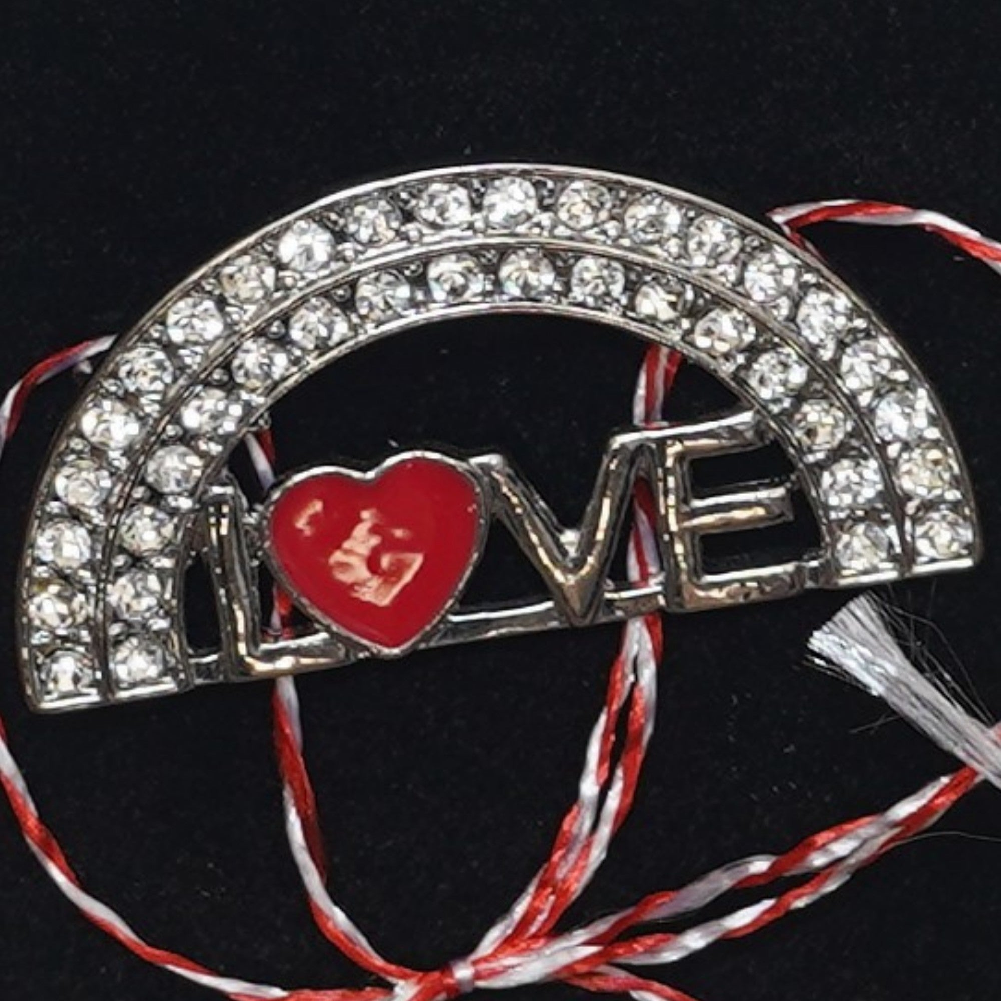 Martisor Brosa Medie, Multicolora, Dimensiune Brosa 5 cm, Material Metal, Model Love