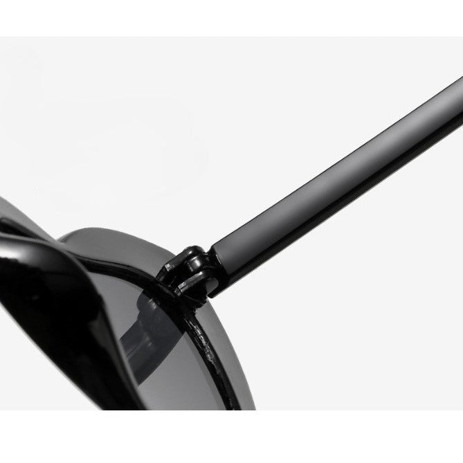 Ochelari in Forma de Inima, pentru Petrecerea Burlacitelor, Tematica Nunta, Protectie Soare, 14.7x4.9x14.2 cm, Negru