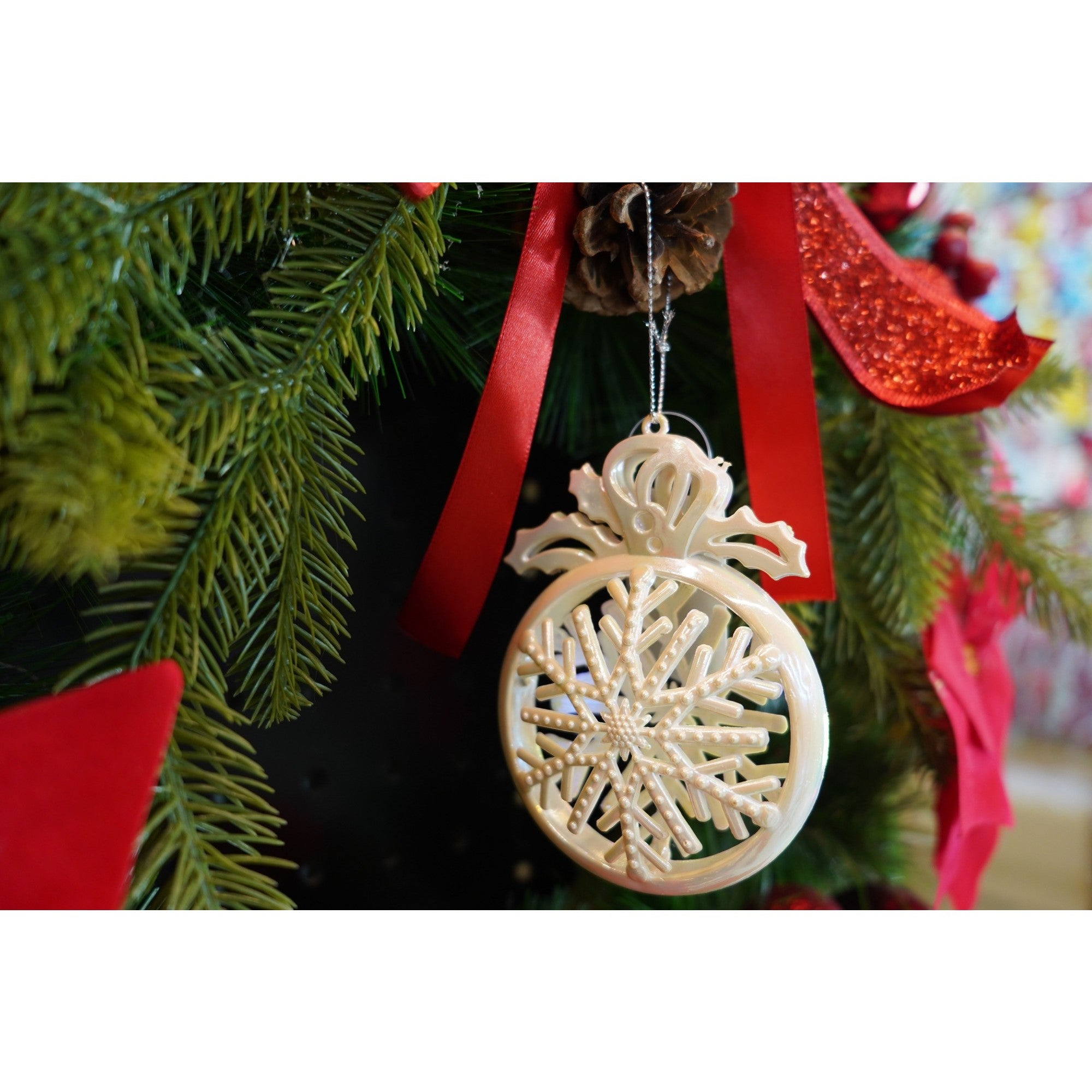 Ornament brad de Craciun, Perlat, Rotund, 8 cm x 11 cm, Plastic