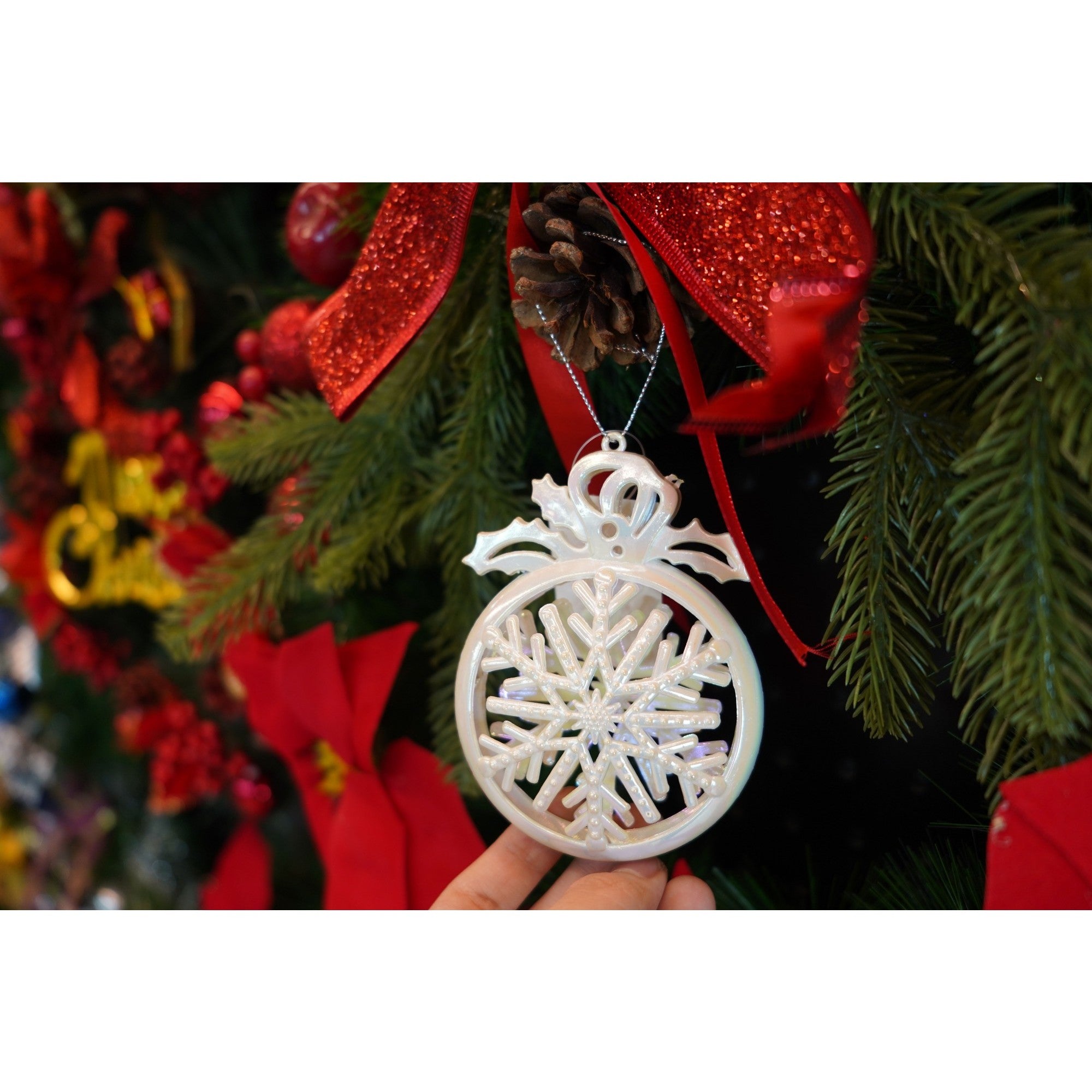 Ornament brad de Craciun, Perlat, Rotund, 8 cm x 11 cm, Plastic