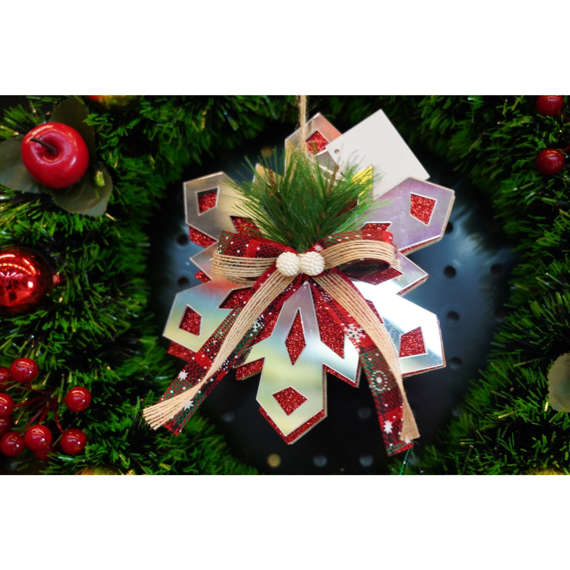 Ornament brad, Fulg de nea, Argintiu, Lucios, 14*15CM, Acril, Interior/ Exterior