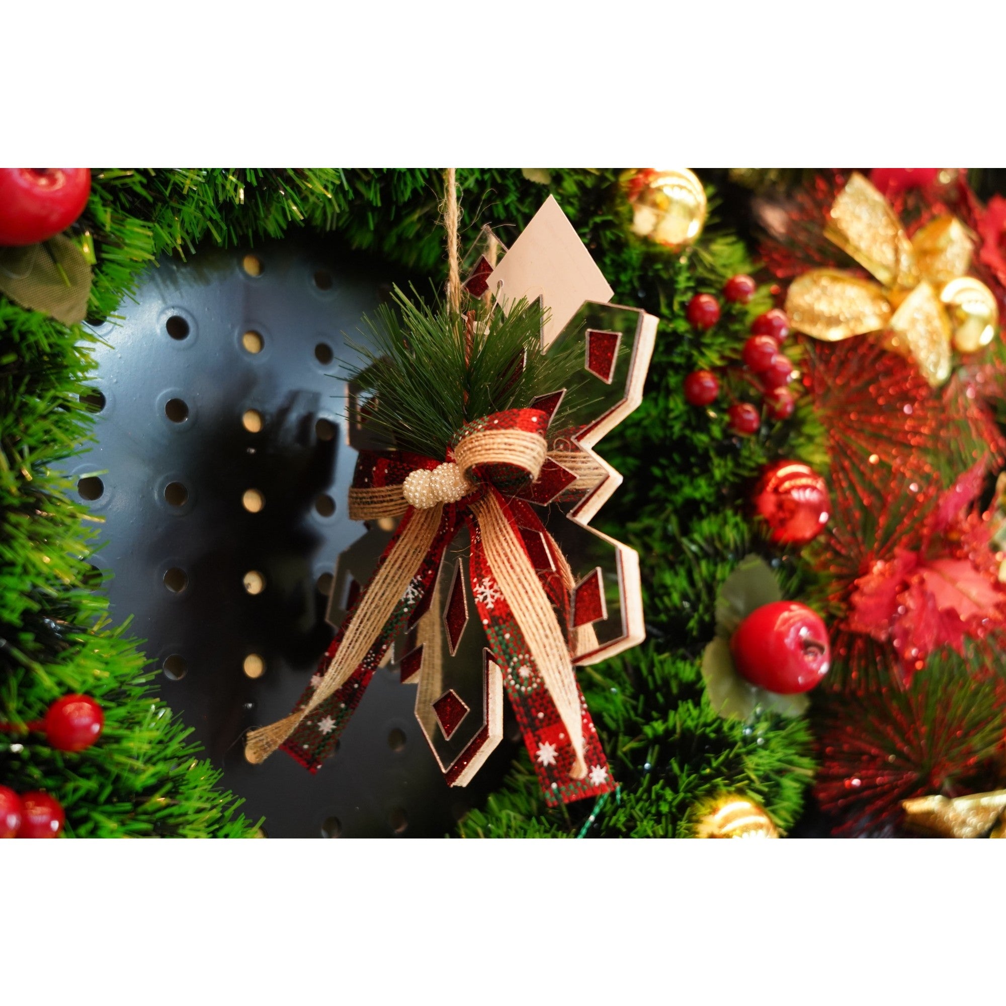Ornament brad, Fulg de nea, Argintiu, Lucios, 14*15CM, Acril, Interior/ Exterior