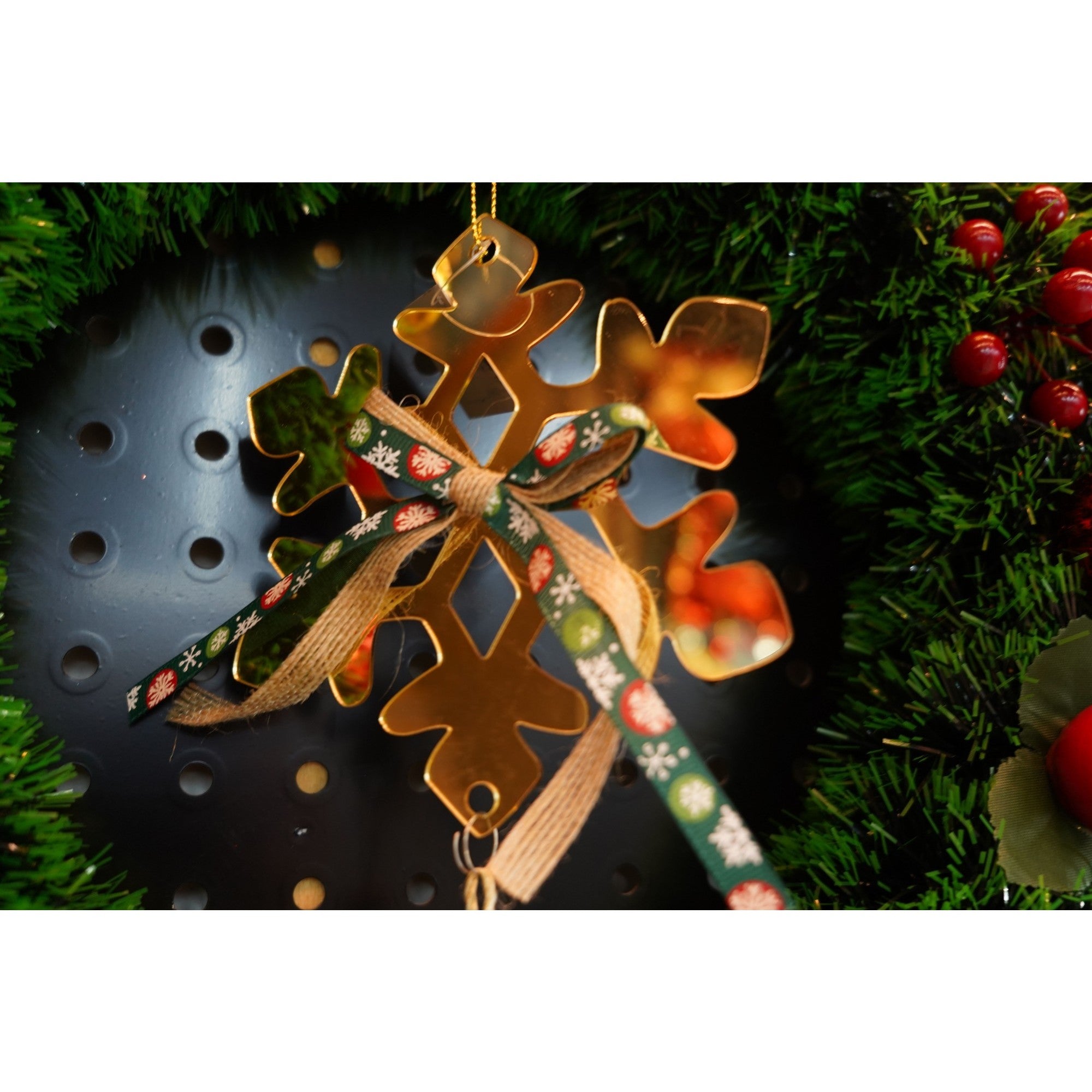Ornament brad, Fulg de nea, Auriu, Lucios, 15*27CM, Acril, Interior/ Exterior