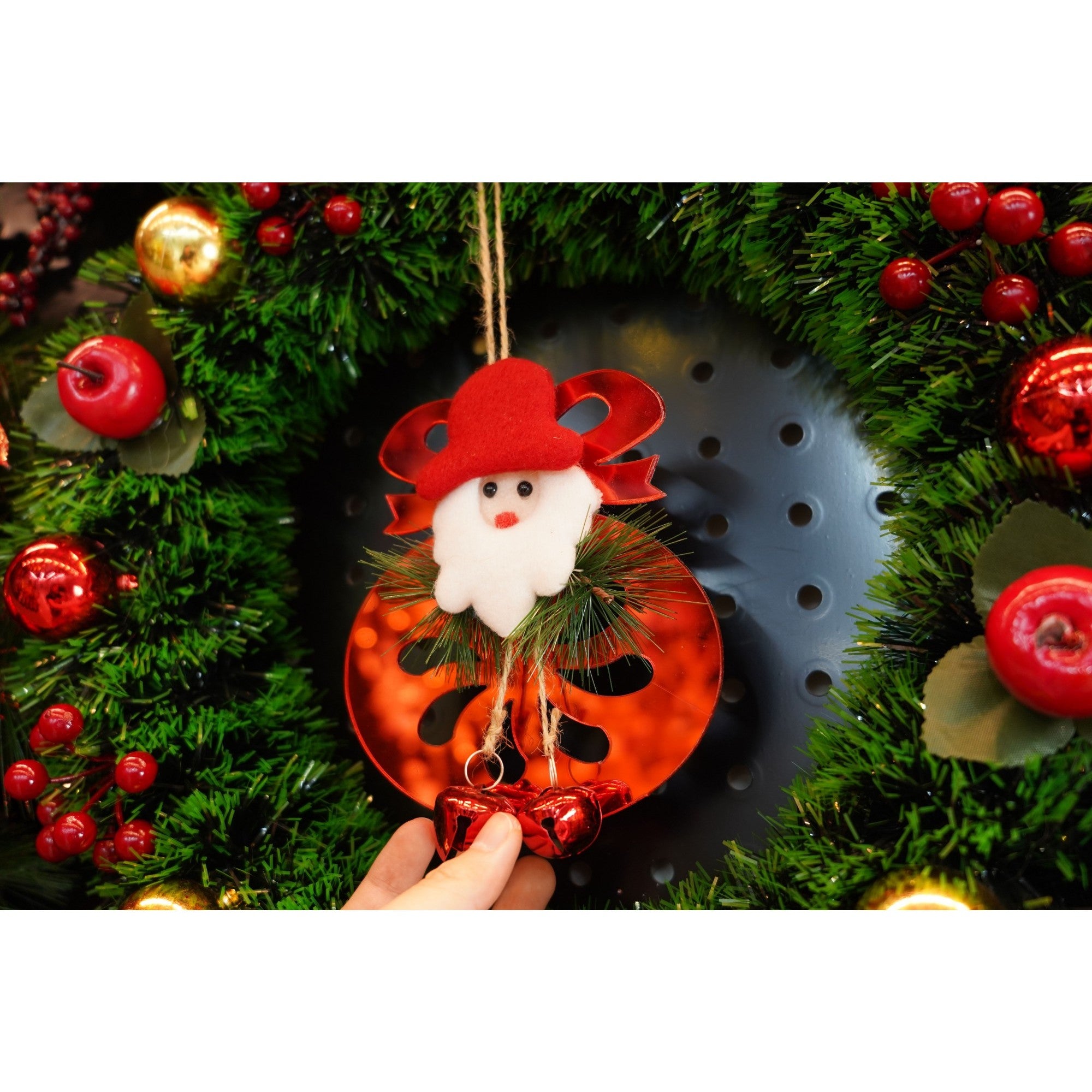 Ornament brad, Rotund cu clopotei, Rosu, Lucios, 15*20CM, Acril, Interior/ Exterior