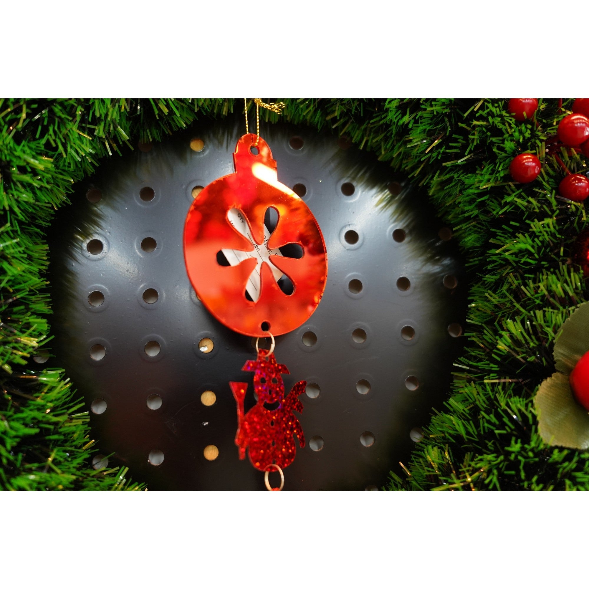 Ornament brad, Rotund, Om de zapada, Rosu, Lucios, 10*28CM, Acril, Interior/ Exterior