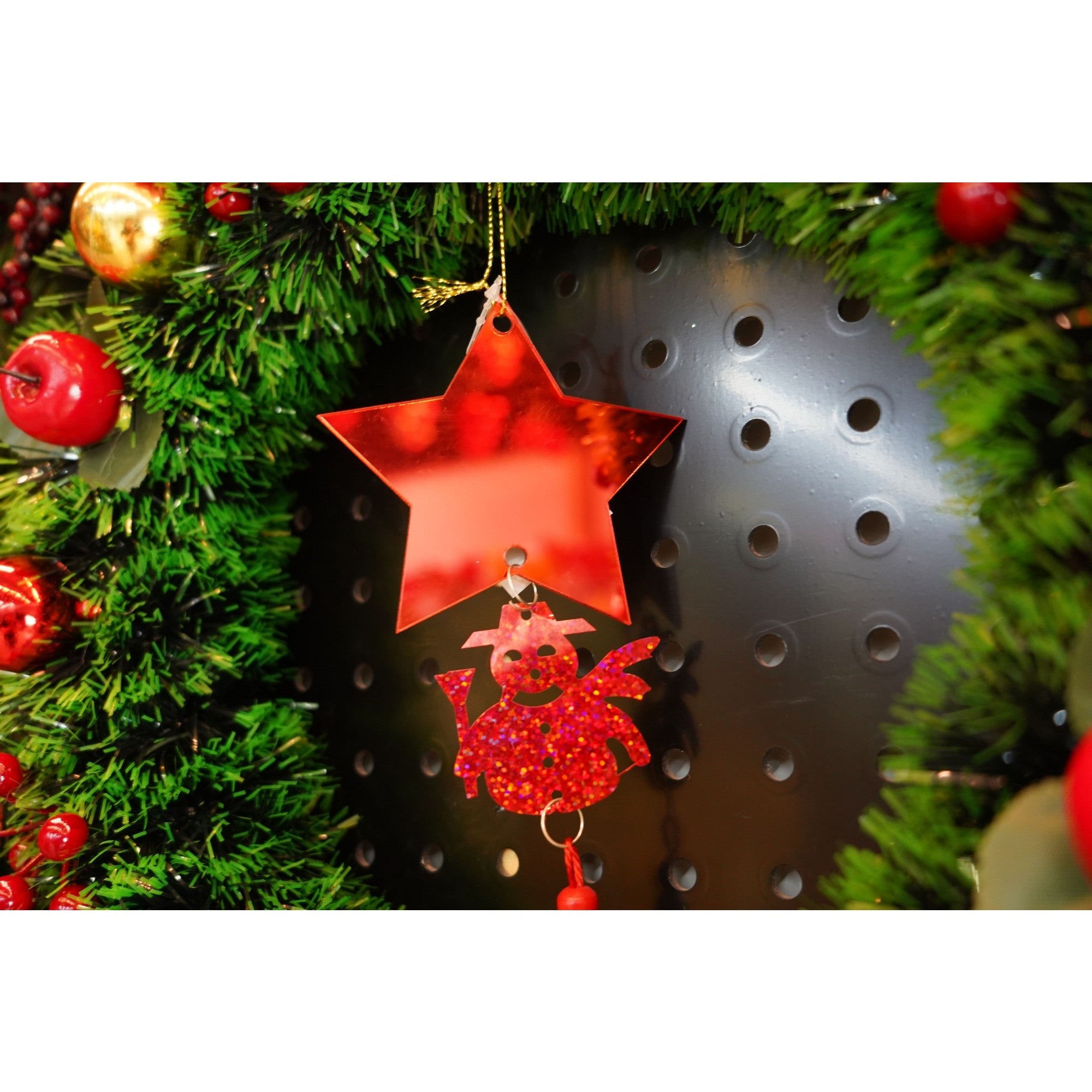Ornament brad, Stea, Om de zapada, Rosu, Lucios, 10*28CM, Acril, Interior/ Exterior