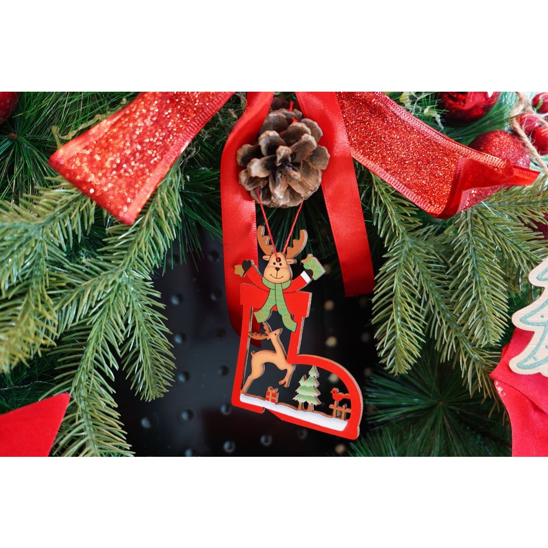 Ornament de brad cerb, multicolor, lemn, 10 cm