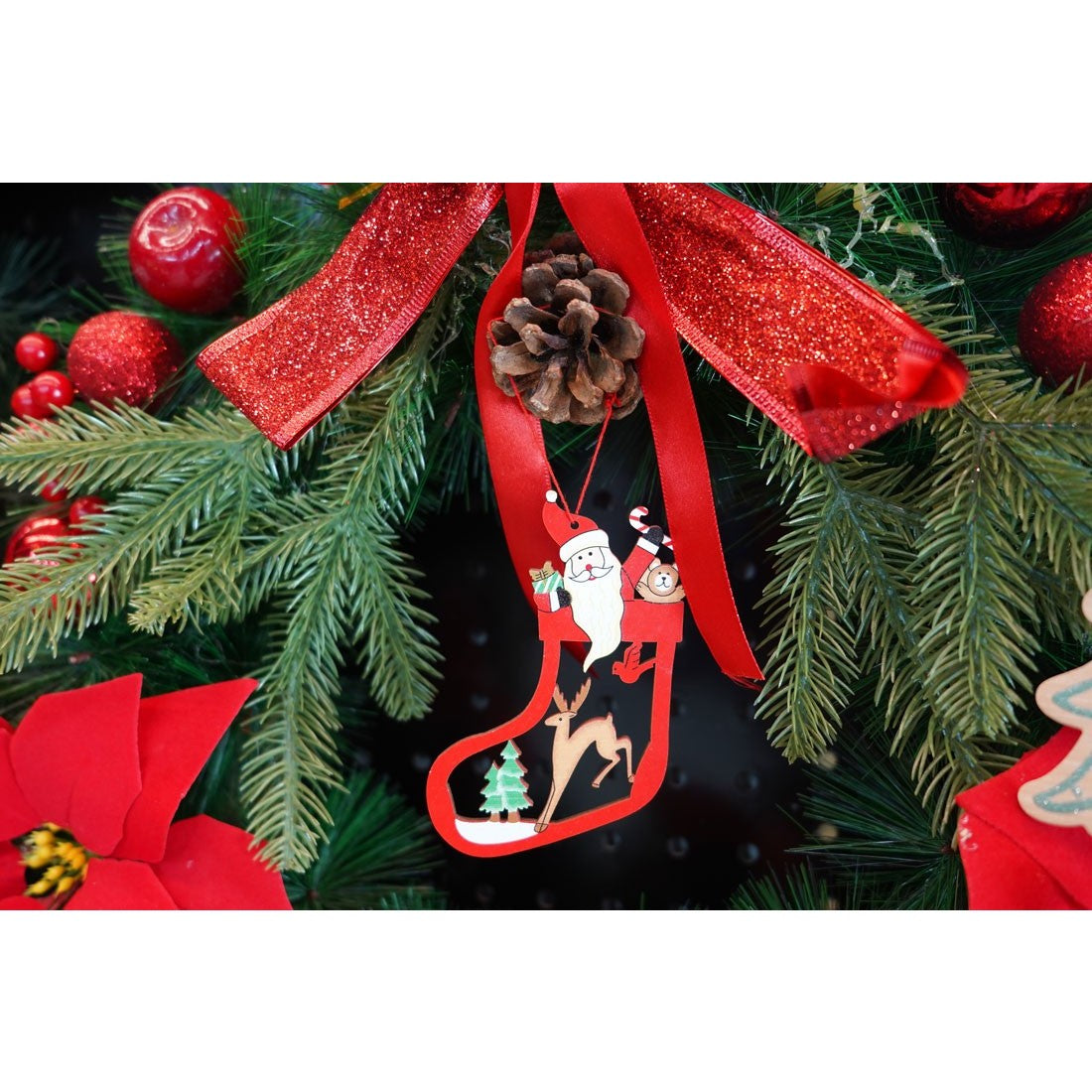 Ornament de brad Mos Craciun cu cerb, multicolor, lemn, 10 cm
