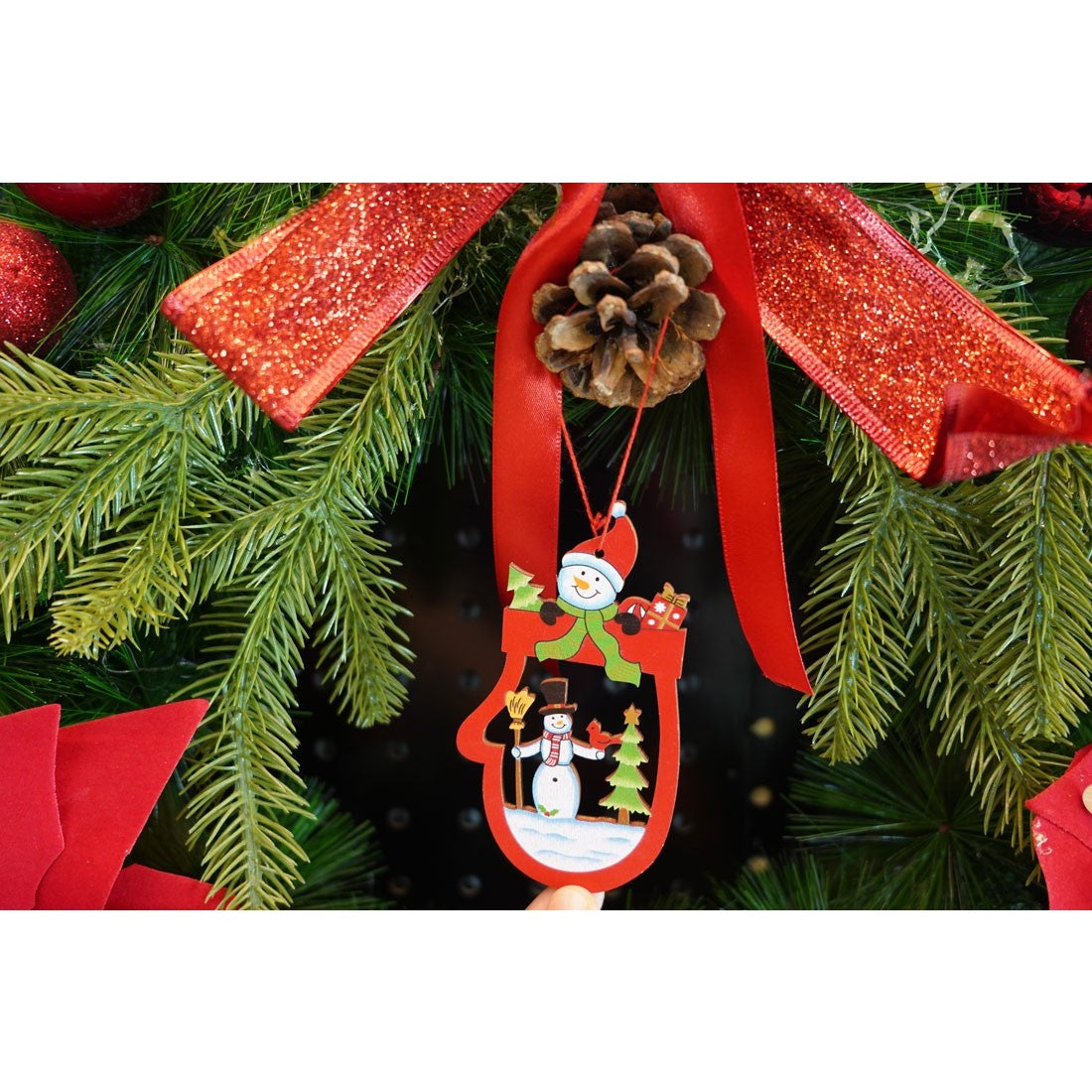 Ornament de brad oameni de zapada, multicolor, lemn, 10 cm