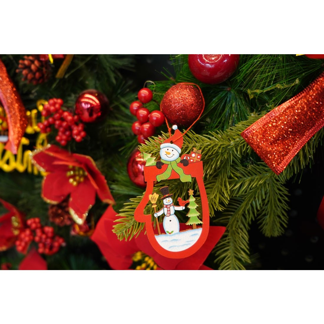 Ornament de brad oameni de zapada, multicolor, lemn, 10 cm