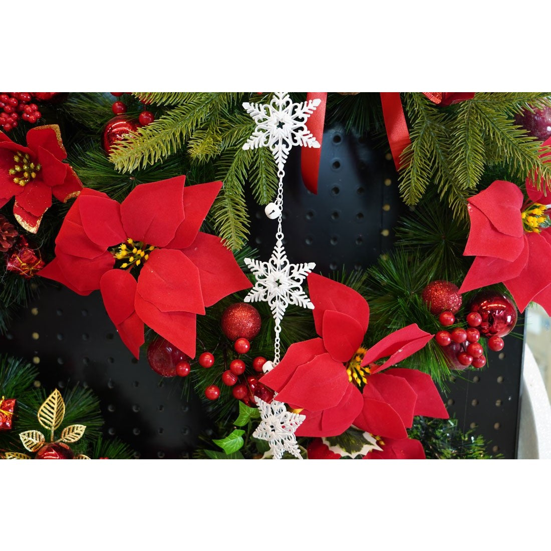 Ornament de brad trei fulgi de nea, alb, metal, 30 cm