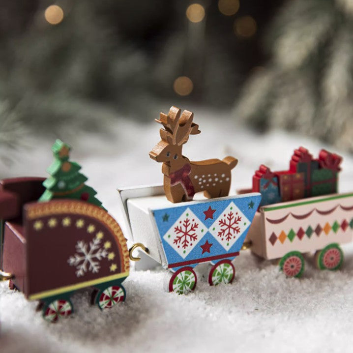 Ornament Decoratiune de Craciun Tren Pictat, Tip Ornament Jucarie de Decor pentru Craciun, din Lemn 20 cm, Tren Figurina de Craciun, Multicolor