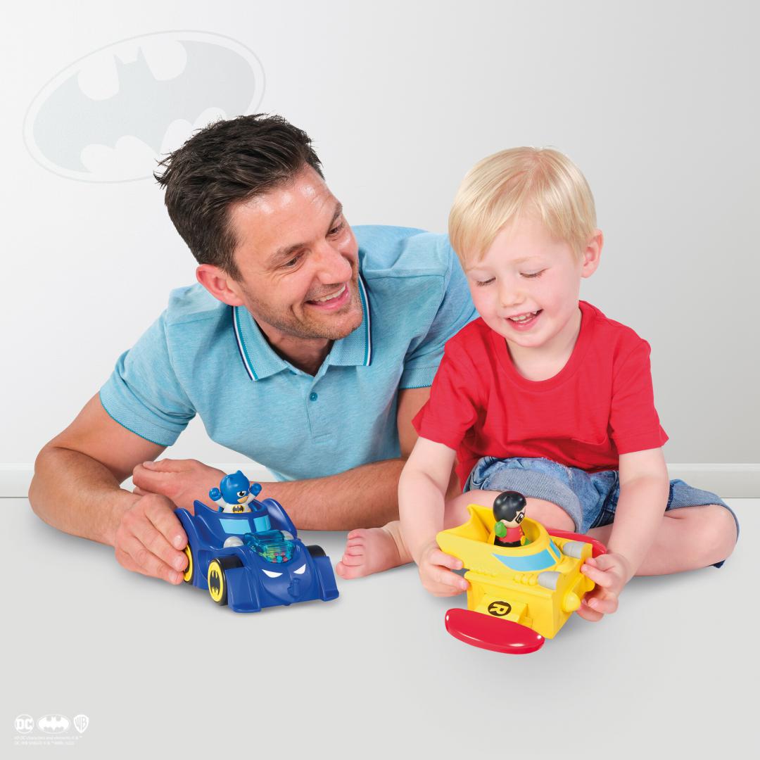 Tomy BATMOBILUL,  VEHICUL 3IN1