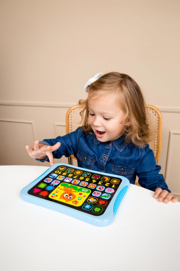 Kids Hits PRIMA MEA TABLETA INTERACTIVA